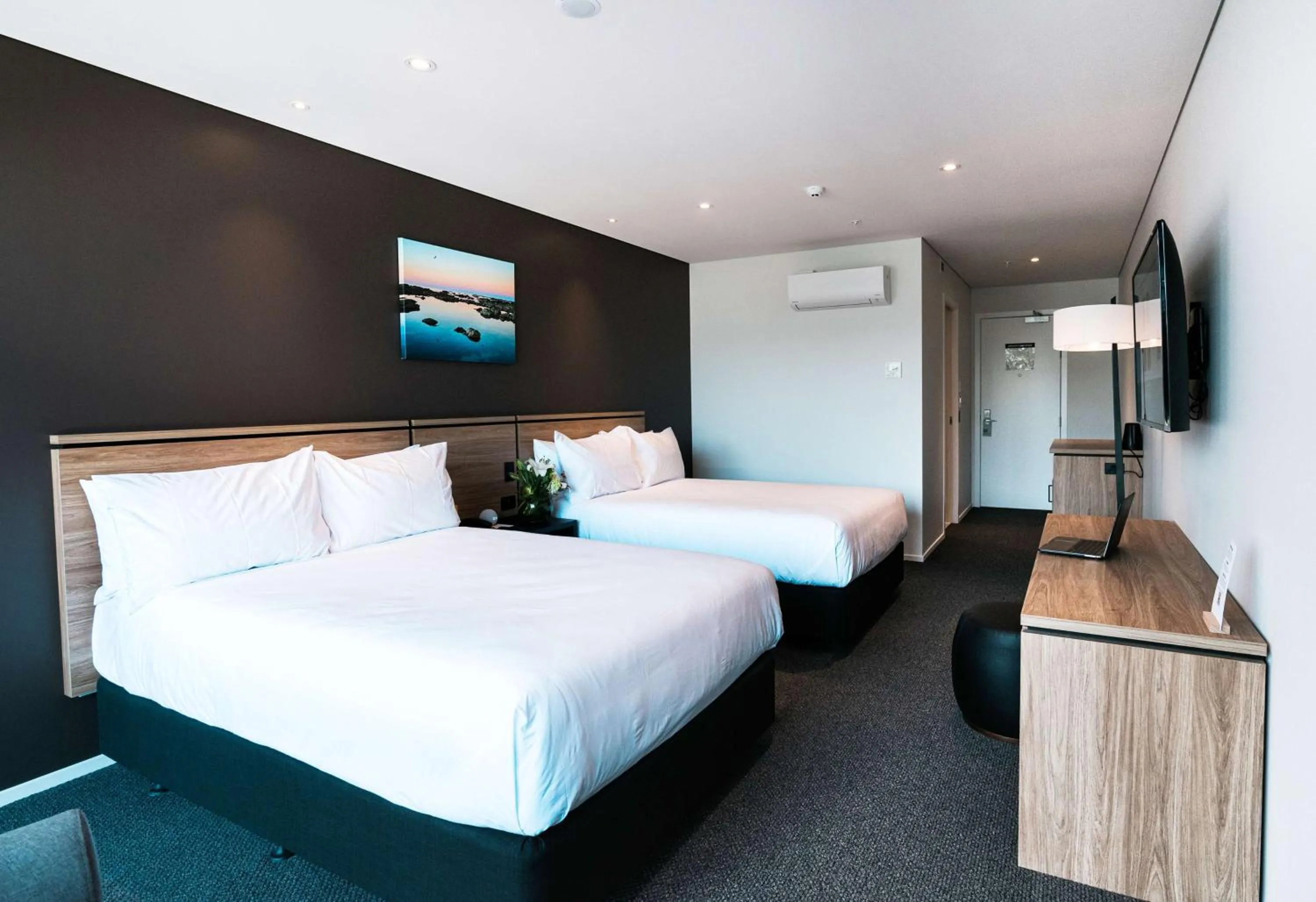 Bedroom, Bed in Sudima Kaikōura