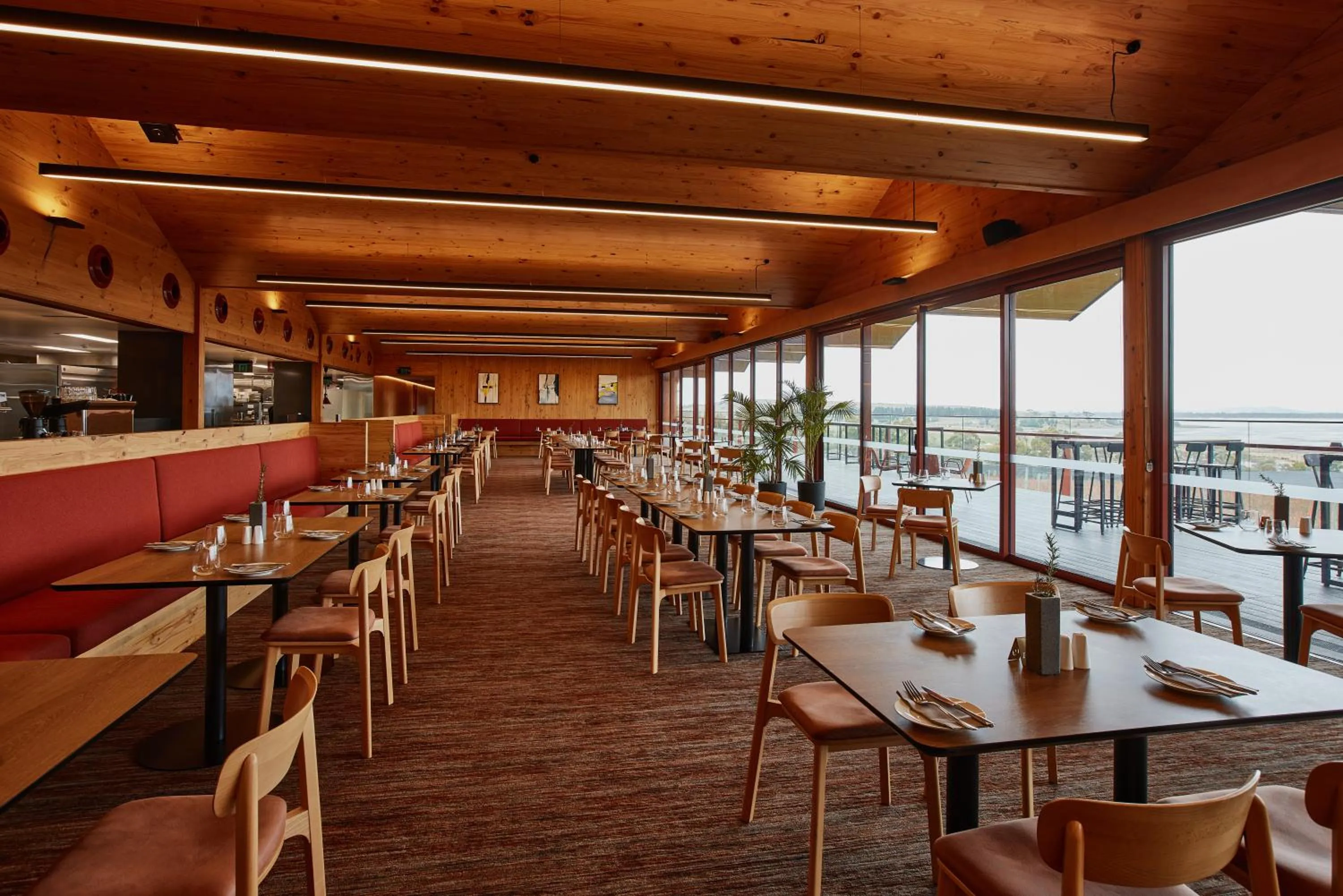 Restaurant/places to eat in Iron Creek Bay Estate