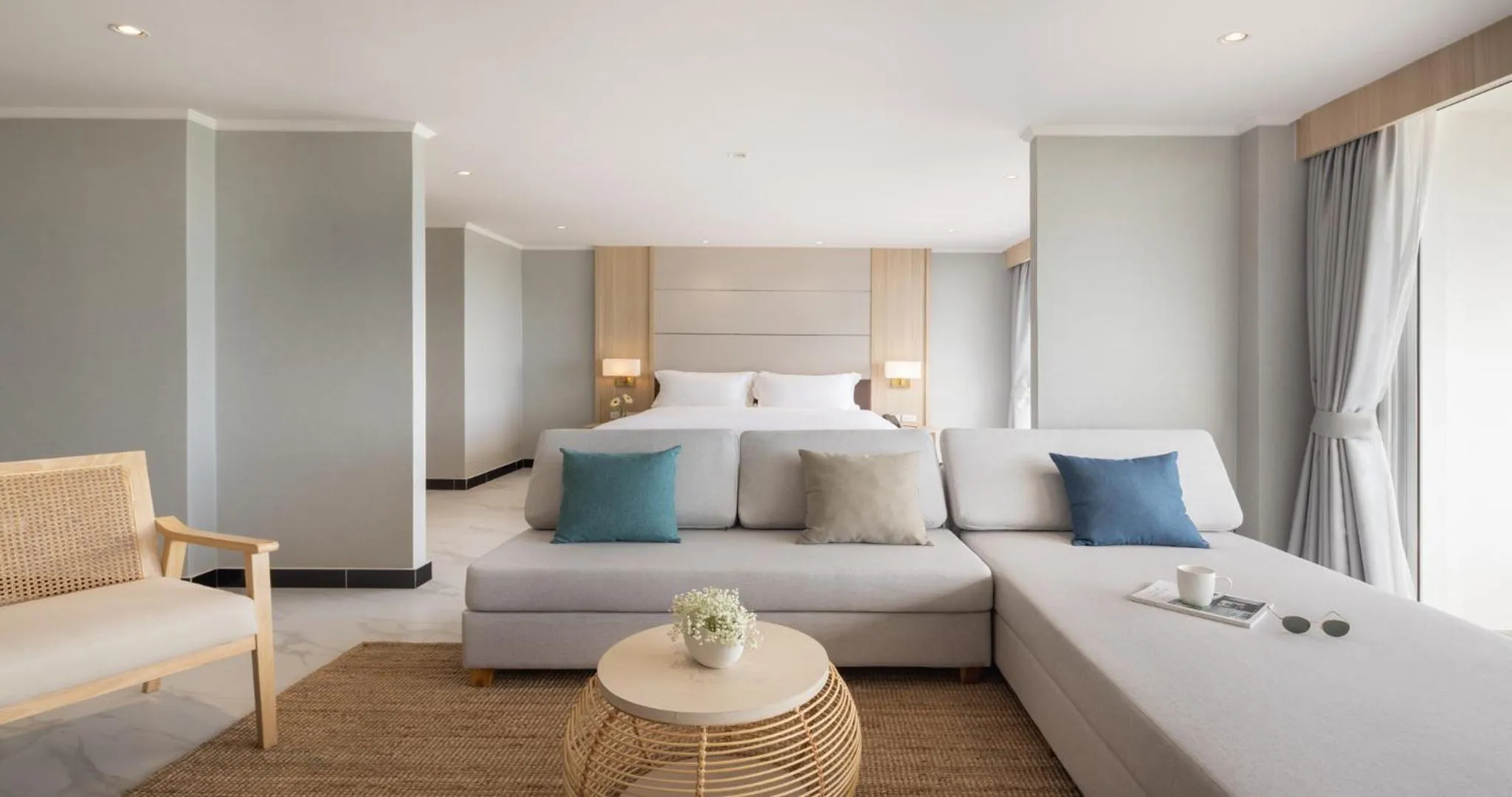 Bedroom, Bed in Eastin Resort Rayong