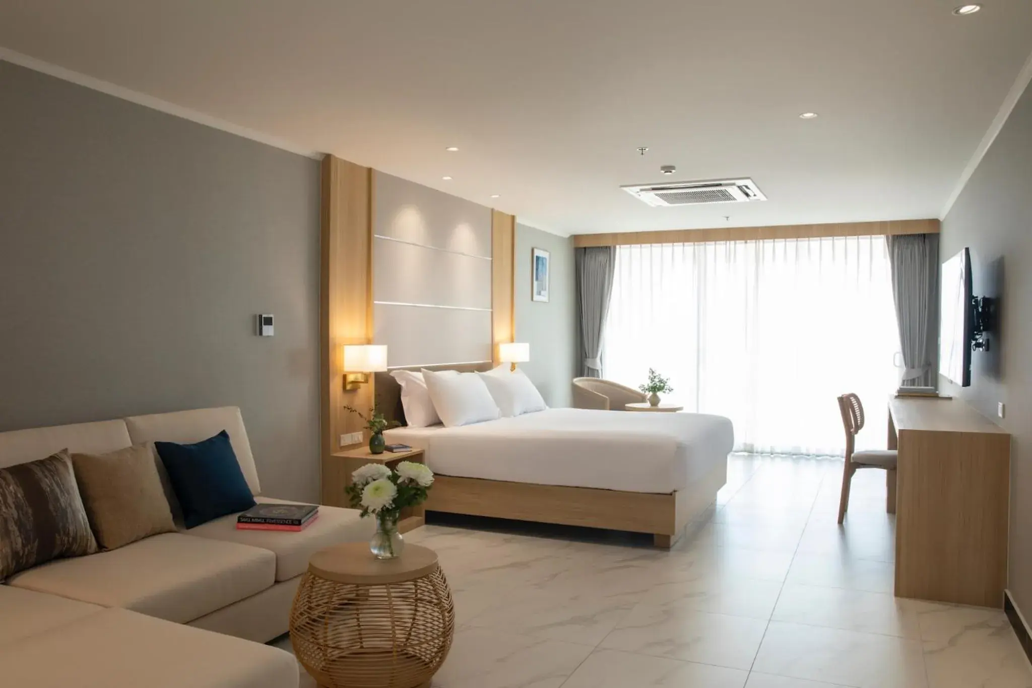 Photo of the whole room, Bed in Eastin Resort Rayong Photo of the whole room, Bed in Eastin Resort Rayong