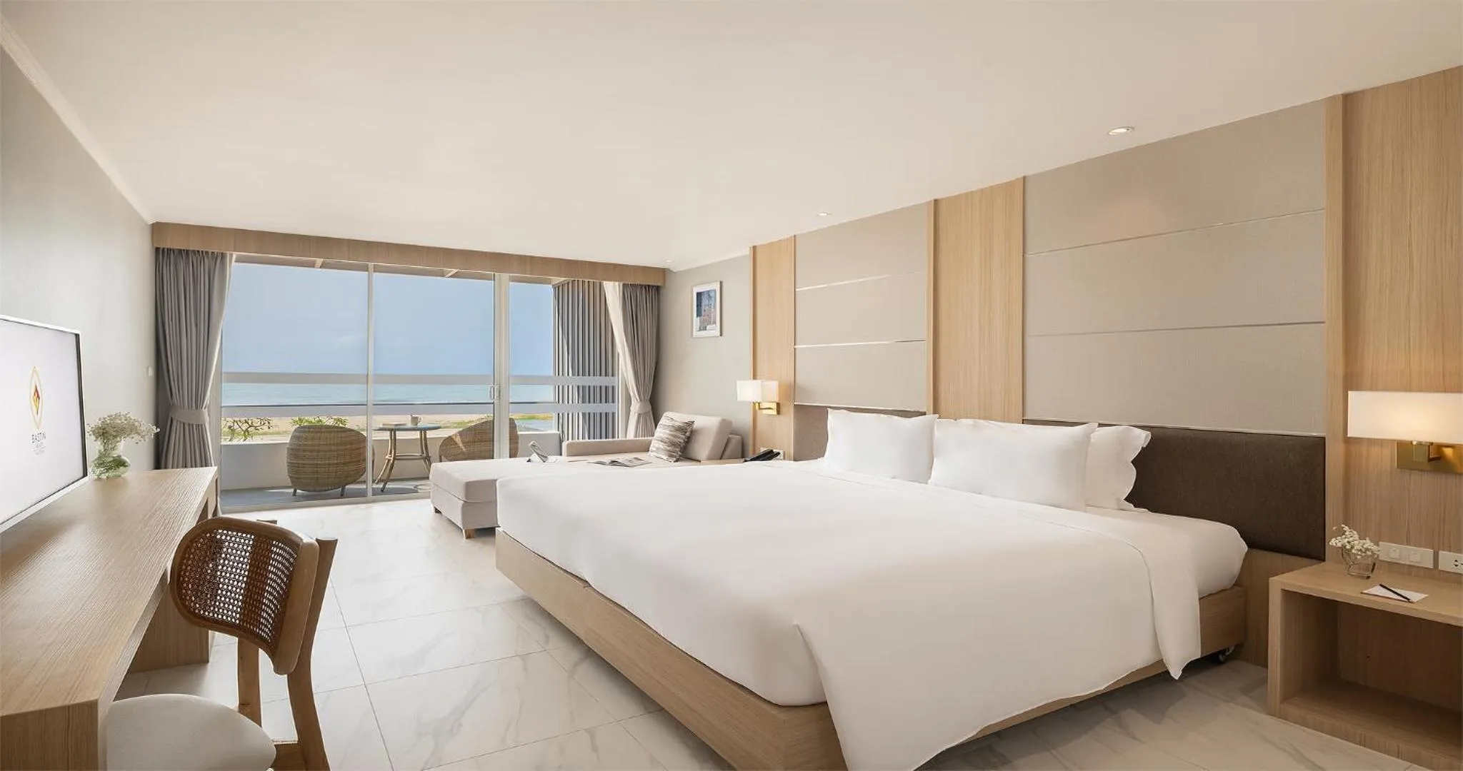 Bed in Eastin Resort Rayong