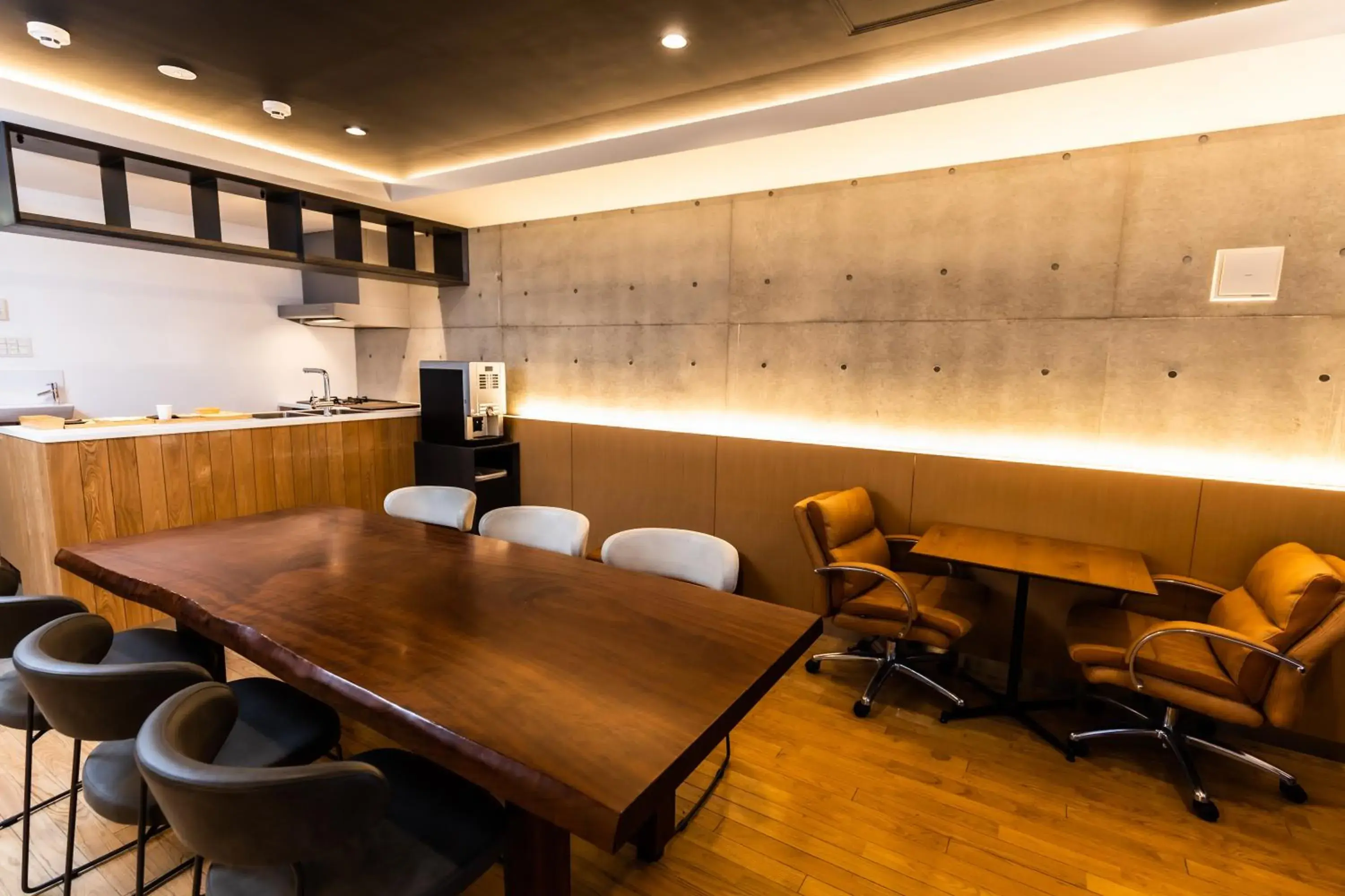 Lounge or bar in Minn Shin-Osaka Lounge or bar in Minn Shin-Osaka