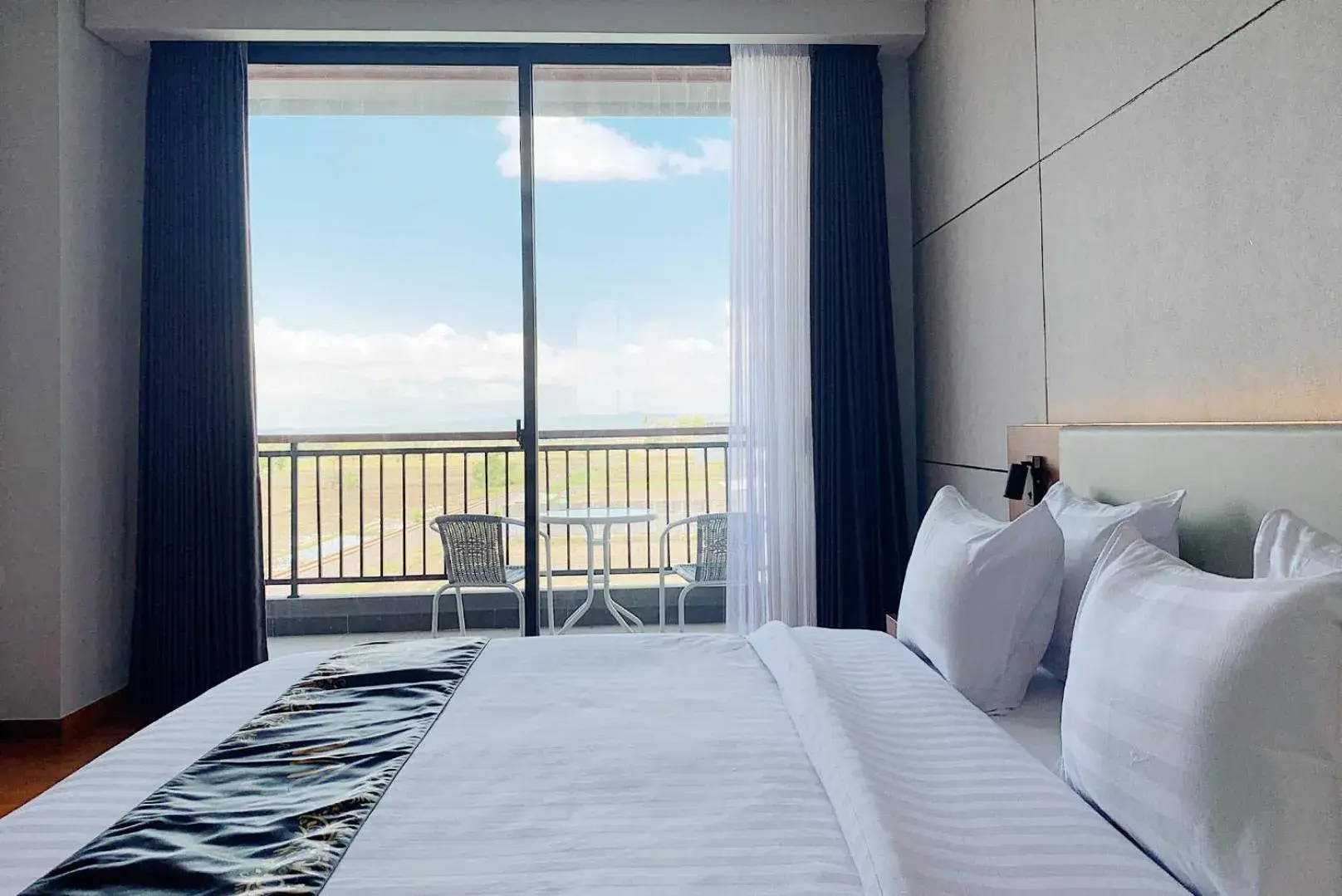 Bed in Grand Miami Hotel Bed in Grand Miami Hotel