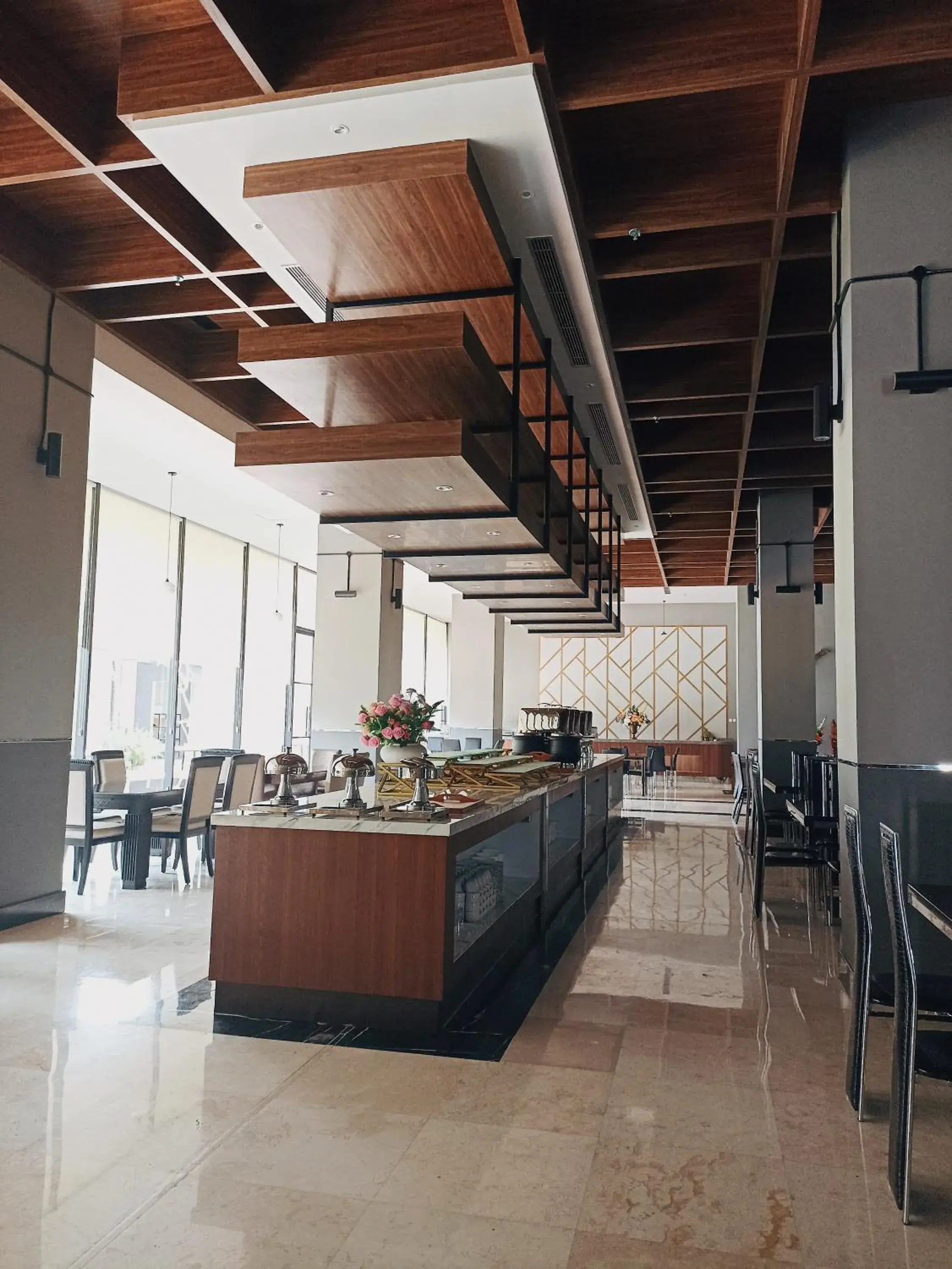 Restaurant/places to eat in Grand Miami Hotel Restaurant/places to eat in Grand Miami Hotel