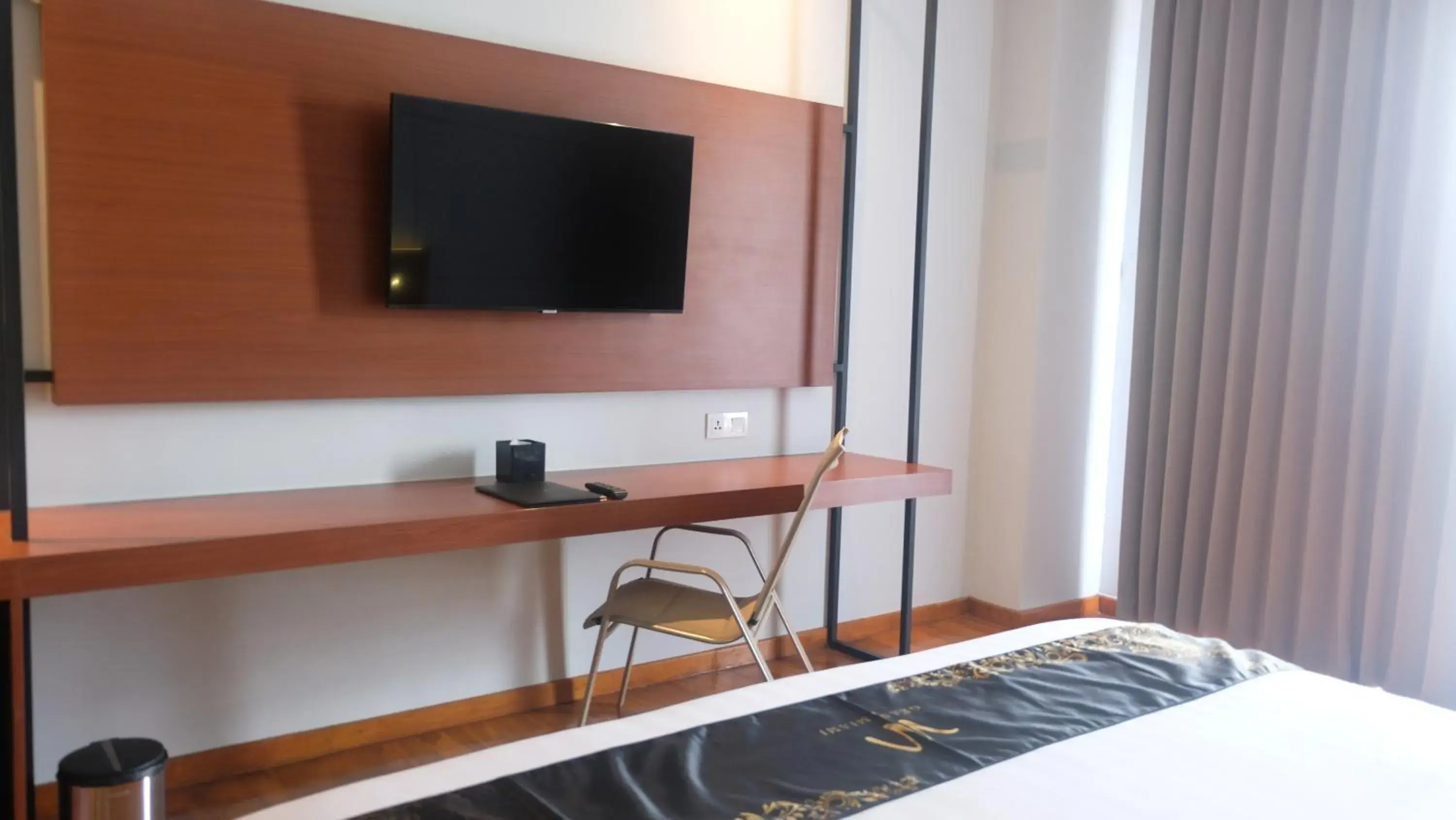 Bed in Grand Miami Hotel Bed in Grand Miami Hotel