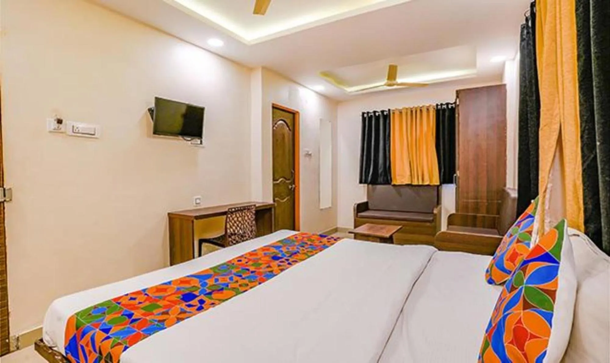 Bed in Via Royal Inn NS - Taluka