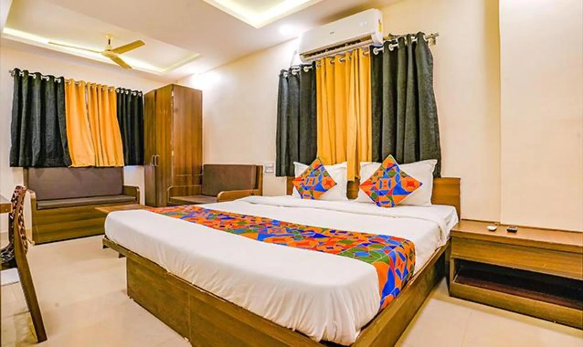Bed in Via Royal Inn NS - Taluka