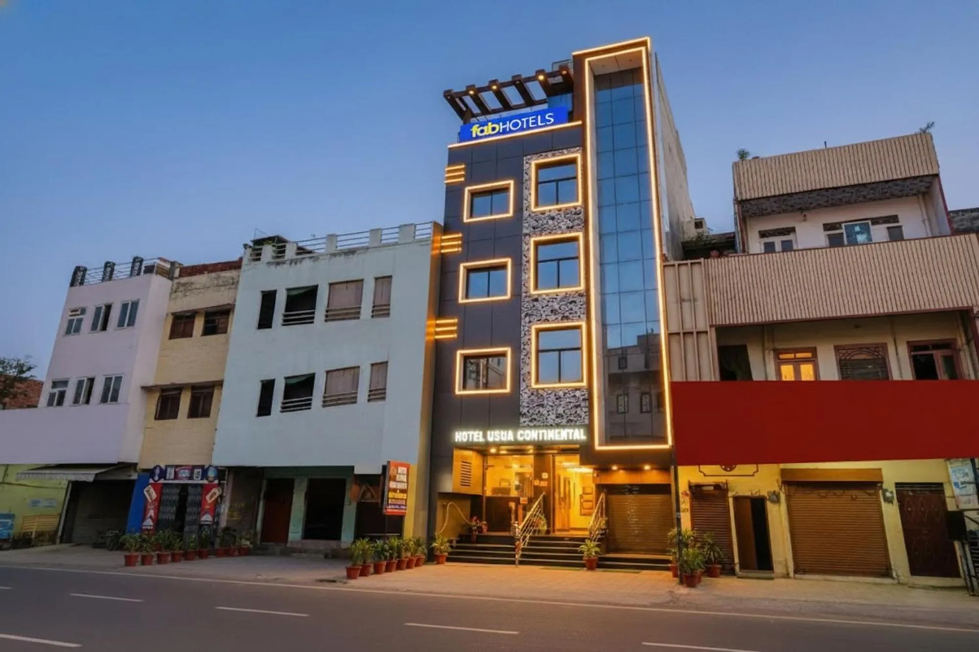 Property building in Via Usha Continental