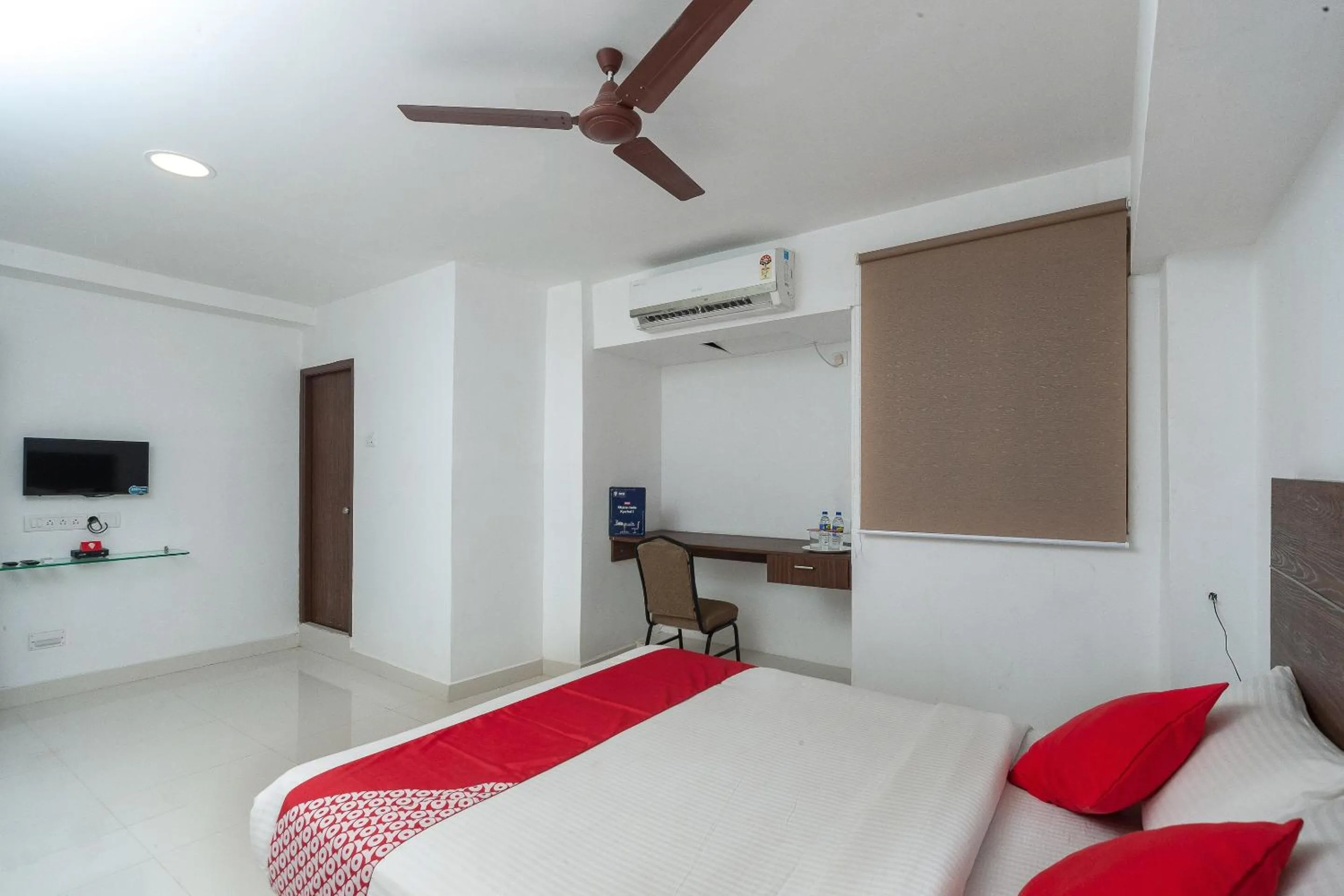 Bedroom in Hotel O Tambaram