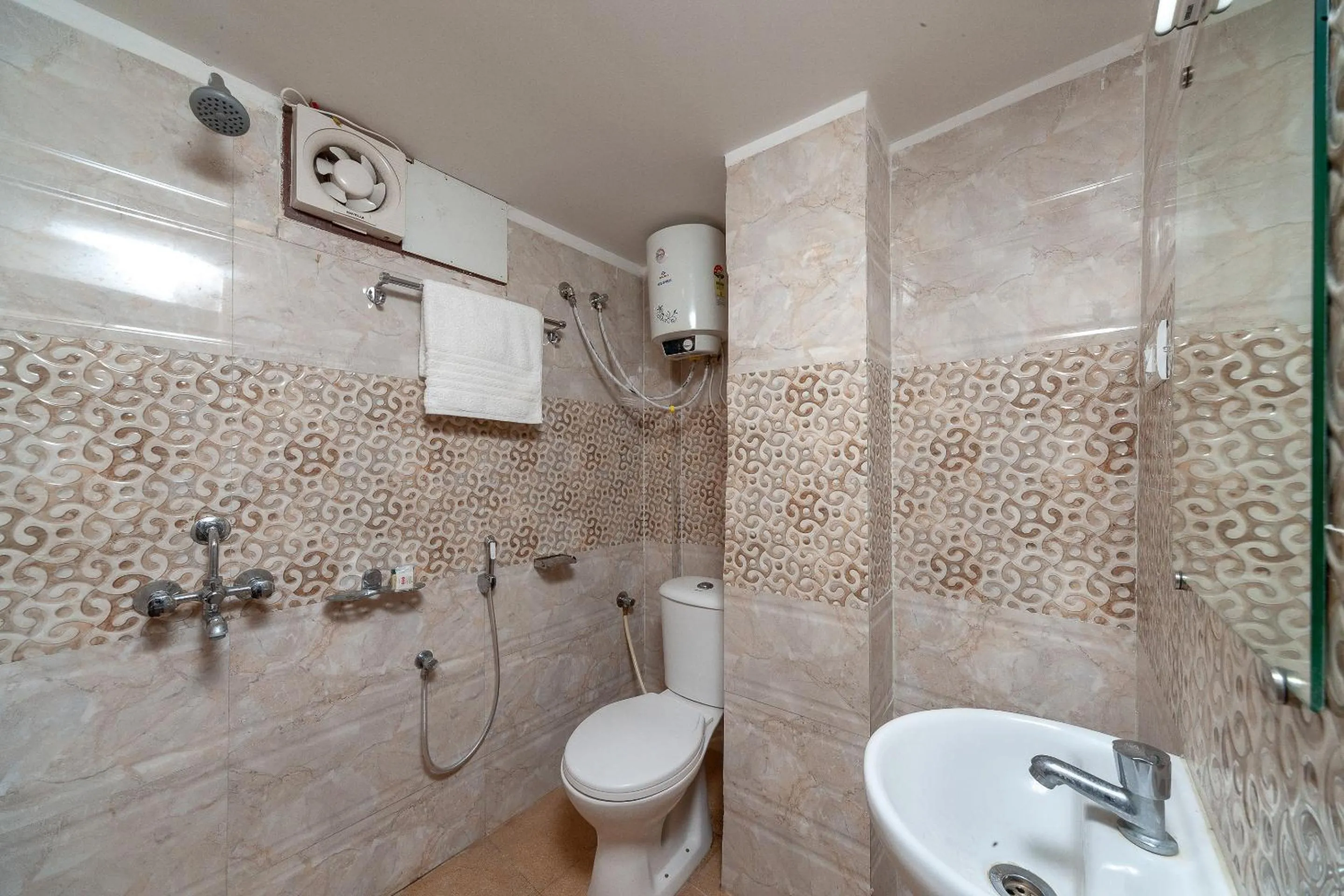 Bathroom in Hotel O Tambaram