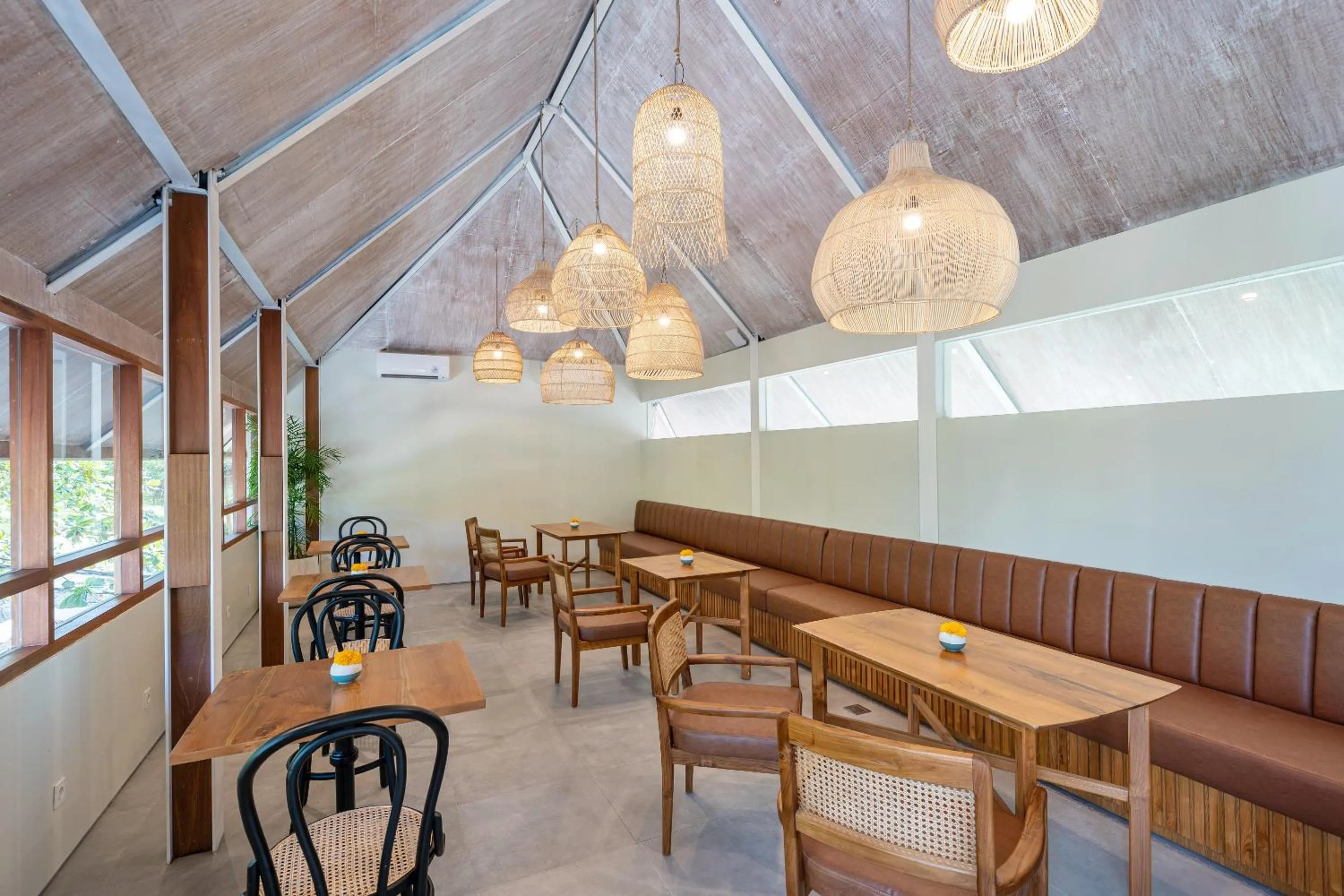 Restaurant/places to eat in Ecozy Dijiwa Canggu