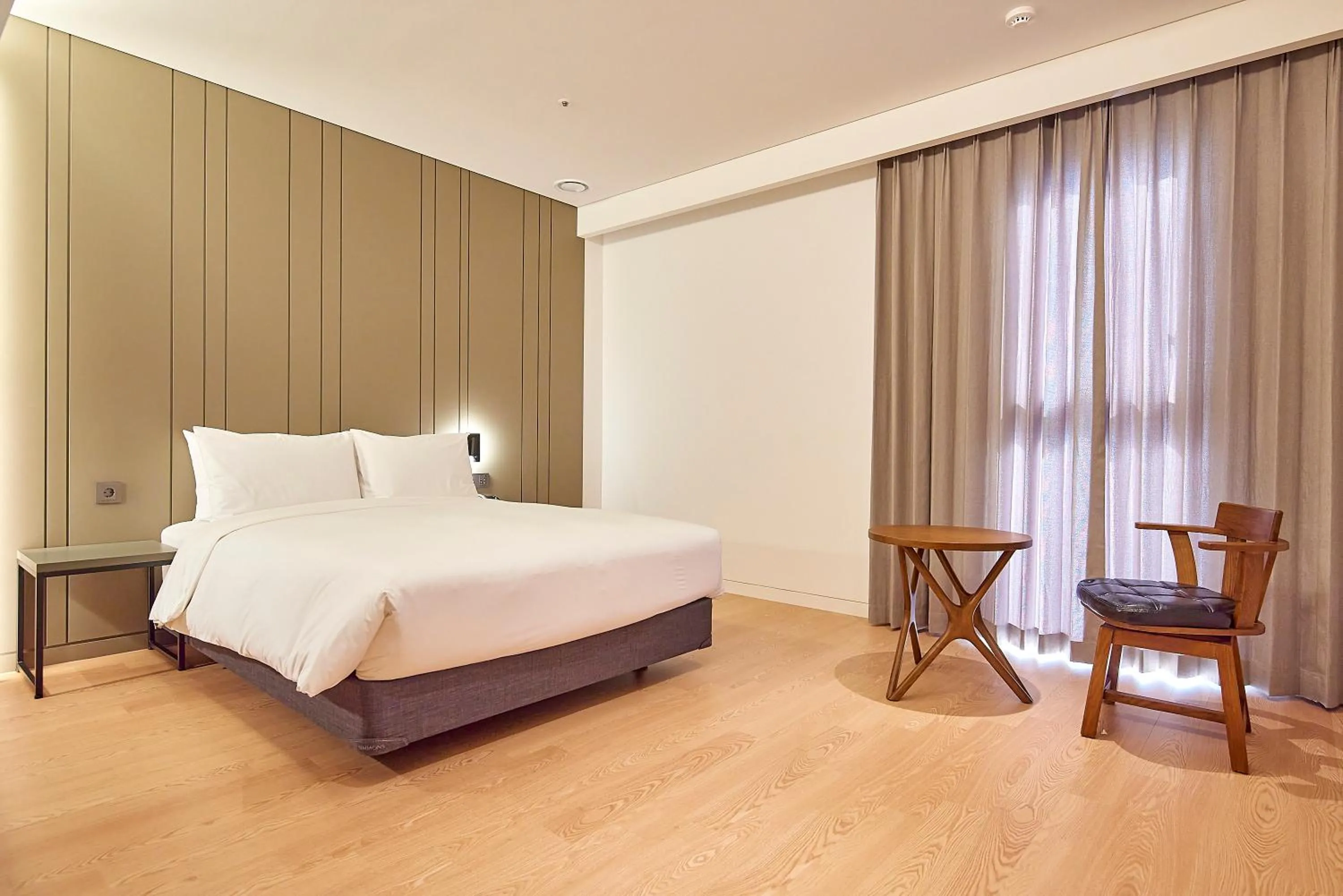 Bed in Busan City Hotel