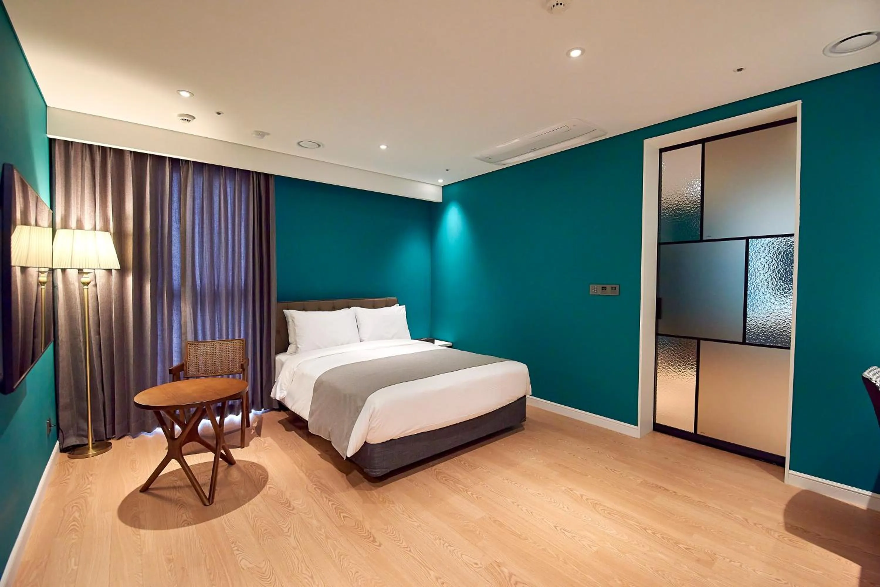 Bed in Busan City Hotel