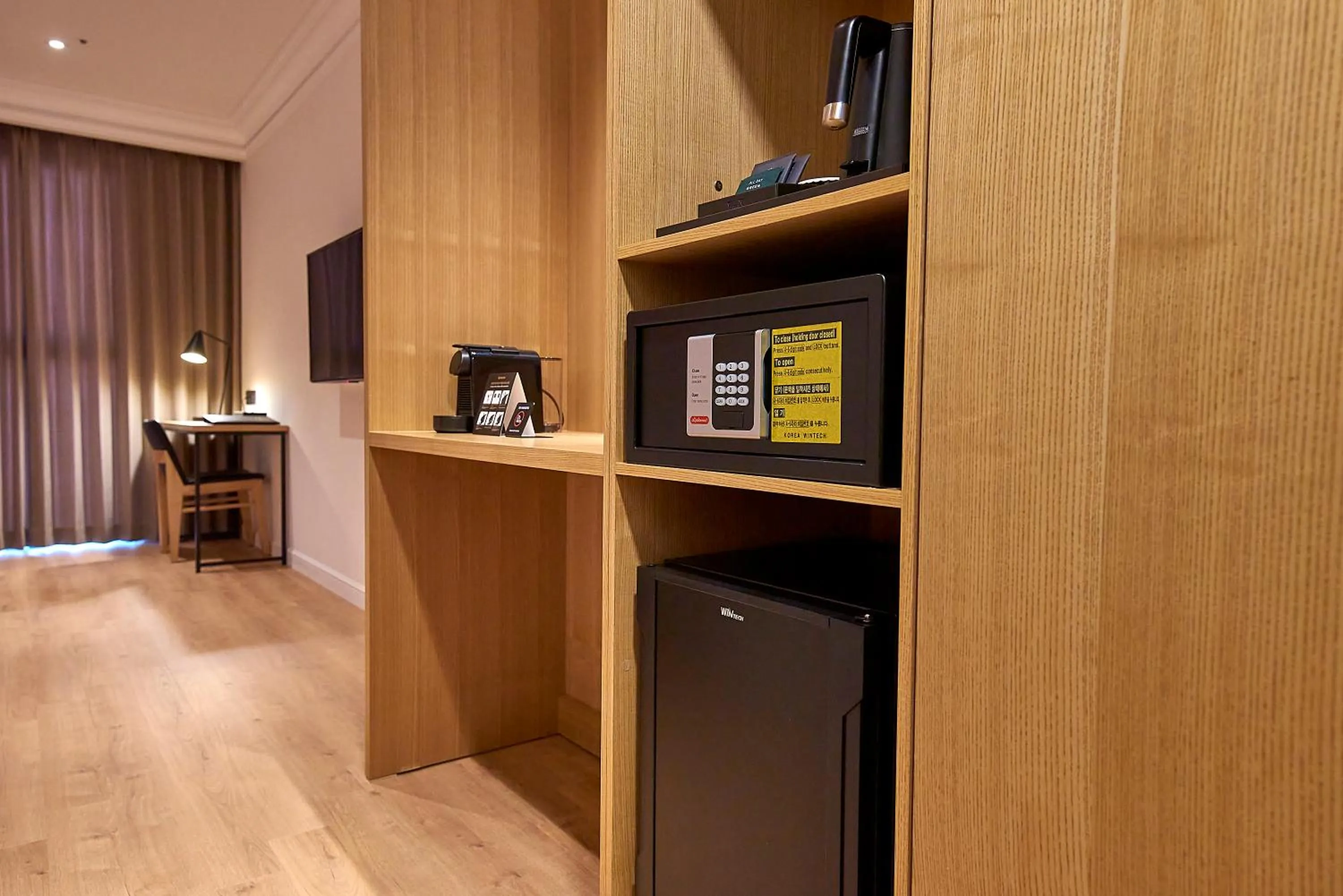 wardrobe in Busan City Hotel