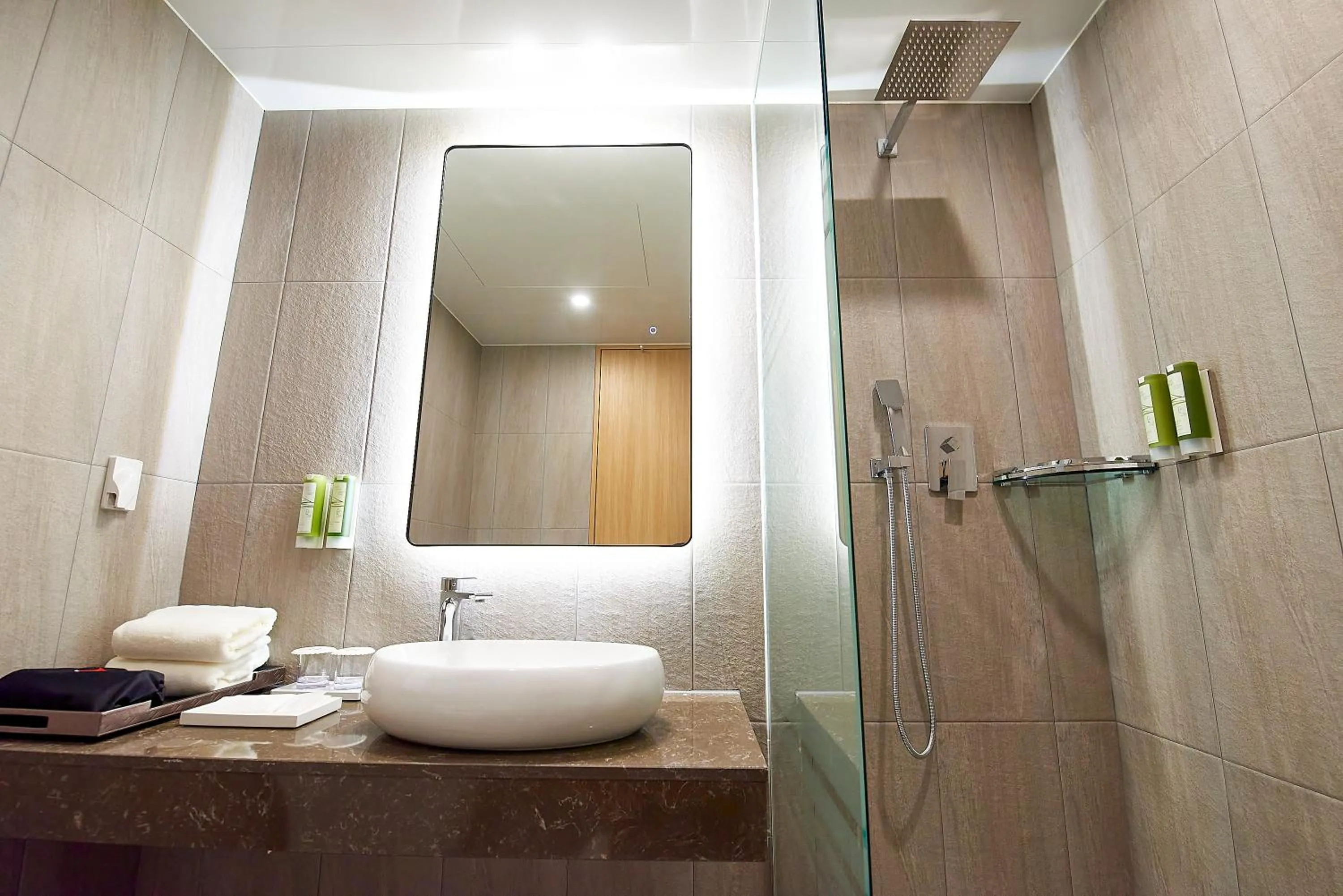 Shower in Busan City Hotel