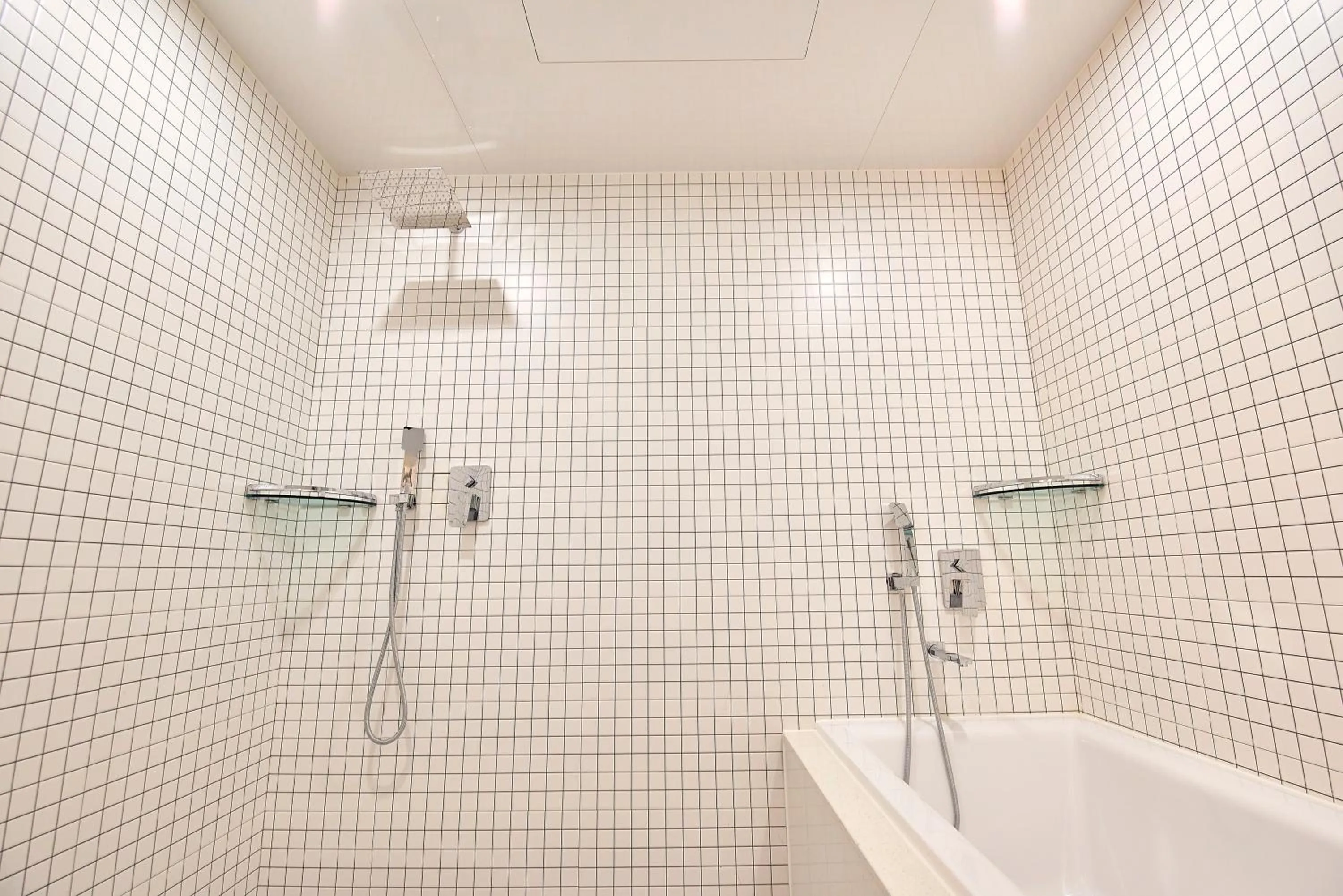 Shower in Busan City Hotel