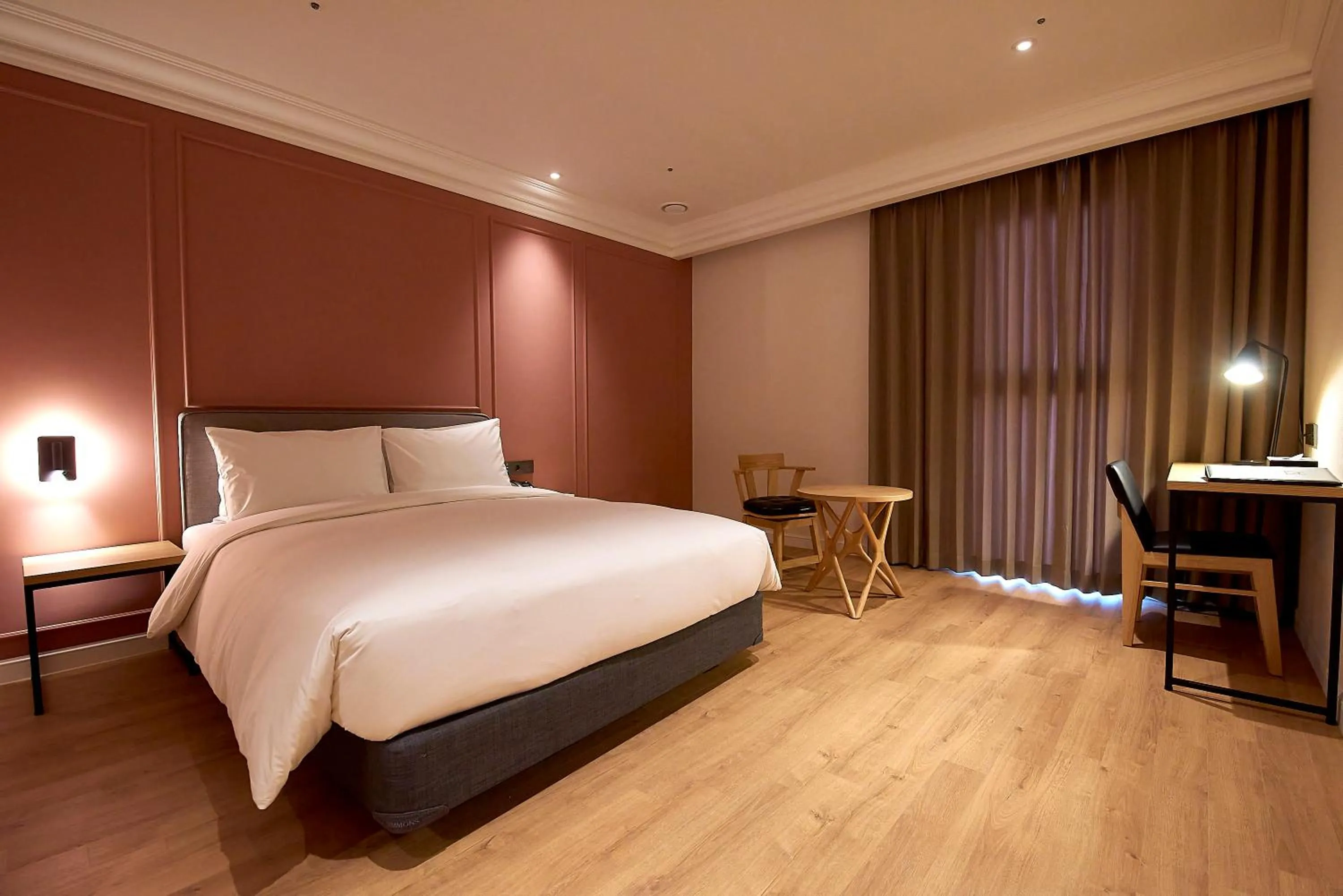 Bed in Busan City Hotel