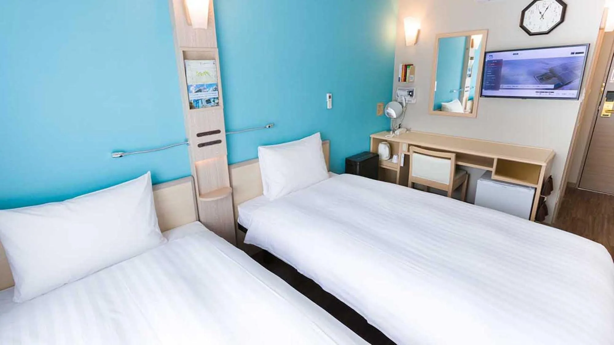 Bedroom, Bed in Toyoko Inn Fujisan Otsuki-eki