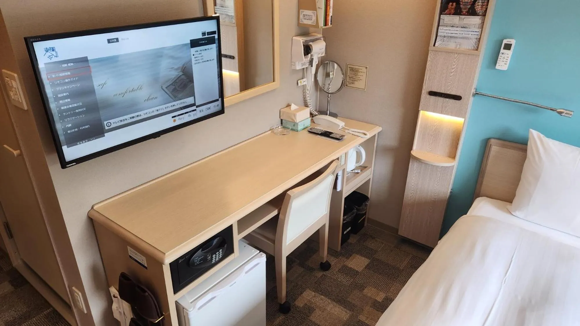 Photo of the whole room, Bed in Toyoko Inn Fujisan Otsuki-eki