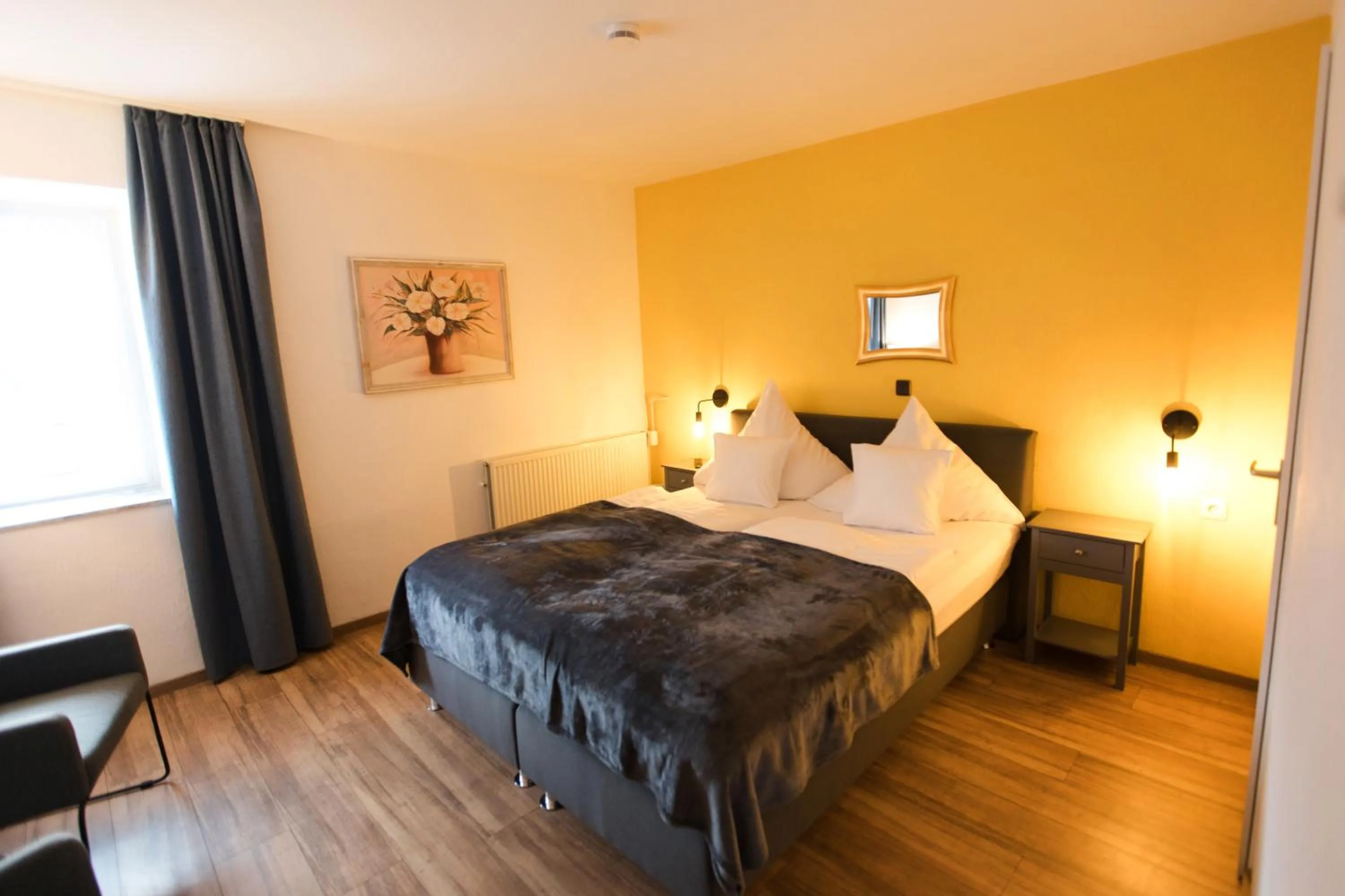 Bed in RATSKELLER Hotel & Restaurant