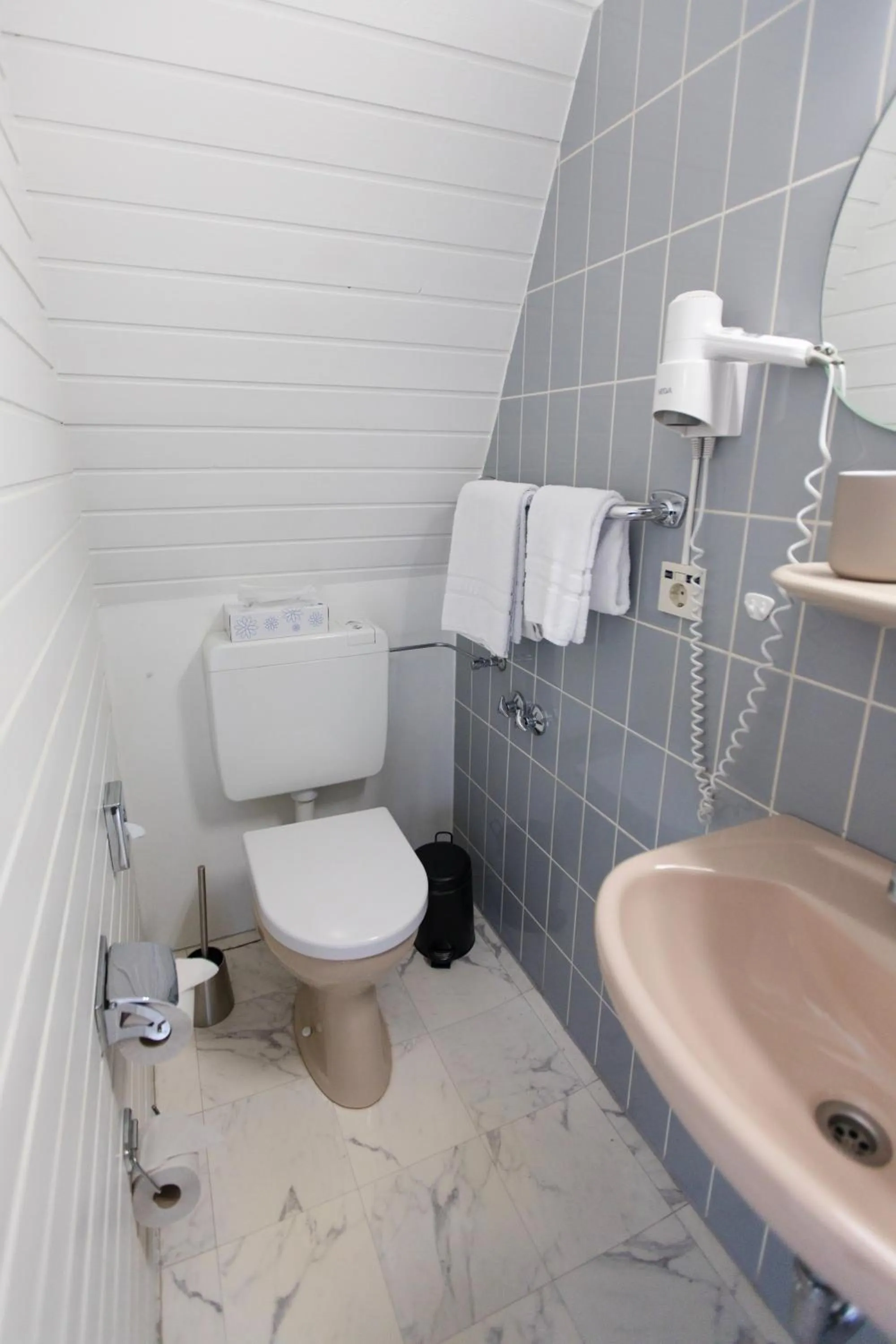 Shower in RATSKELLER Hotel & Restaurant