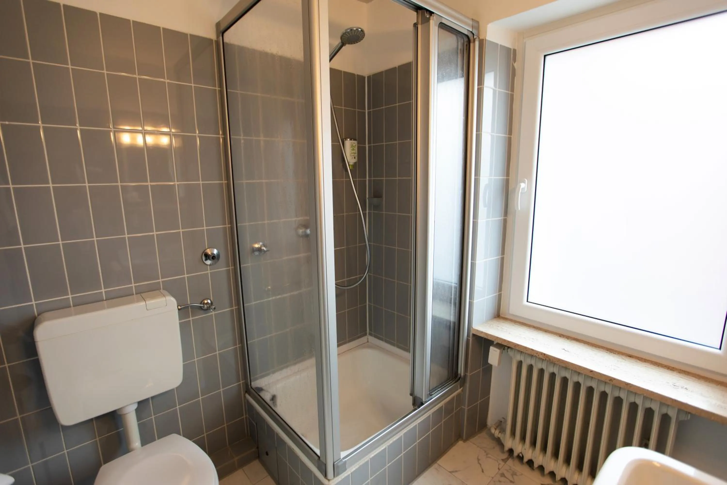 Shower in RATSKELLER Hotel & Restaurant