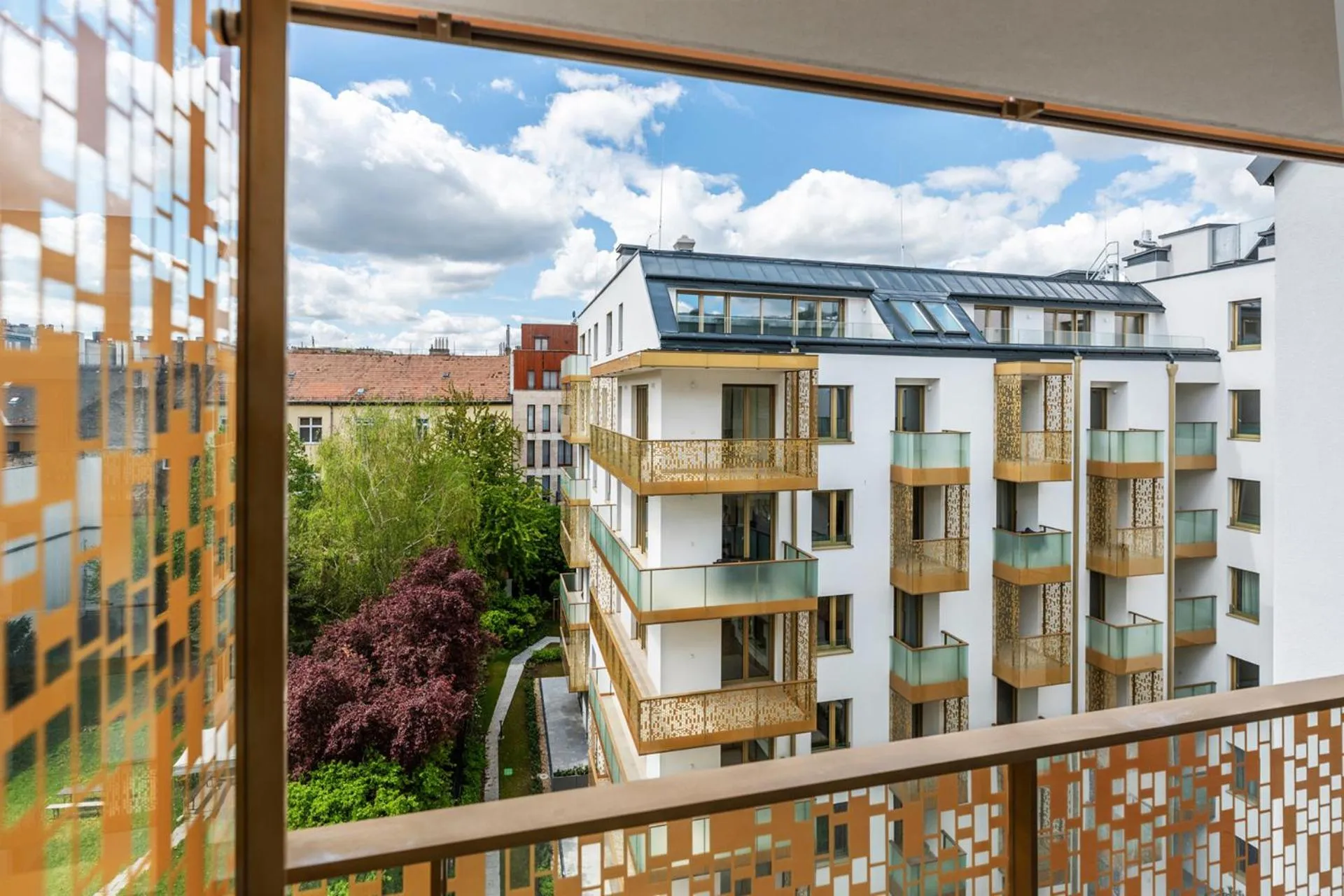 Property building in Vagabond Grand'Or