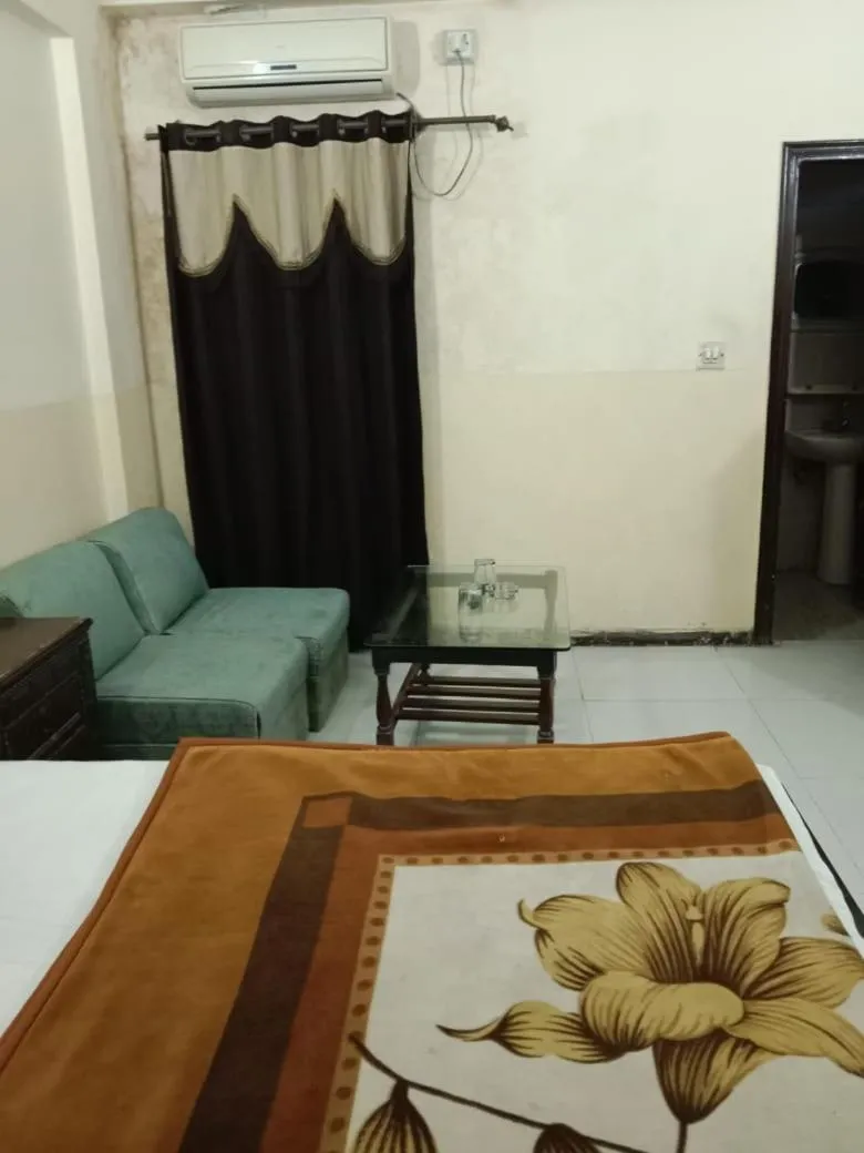 Bed in Hotel Khursheed Palace