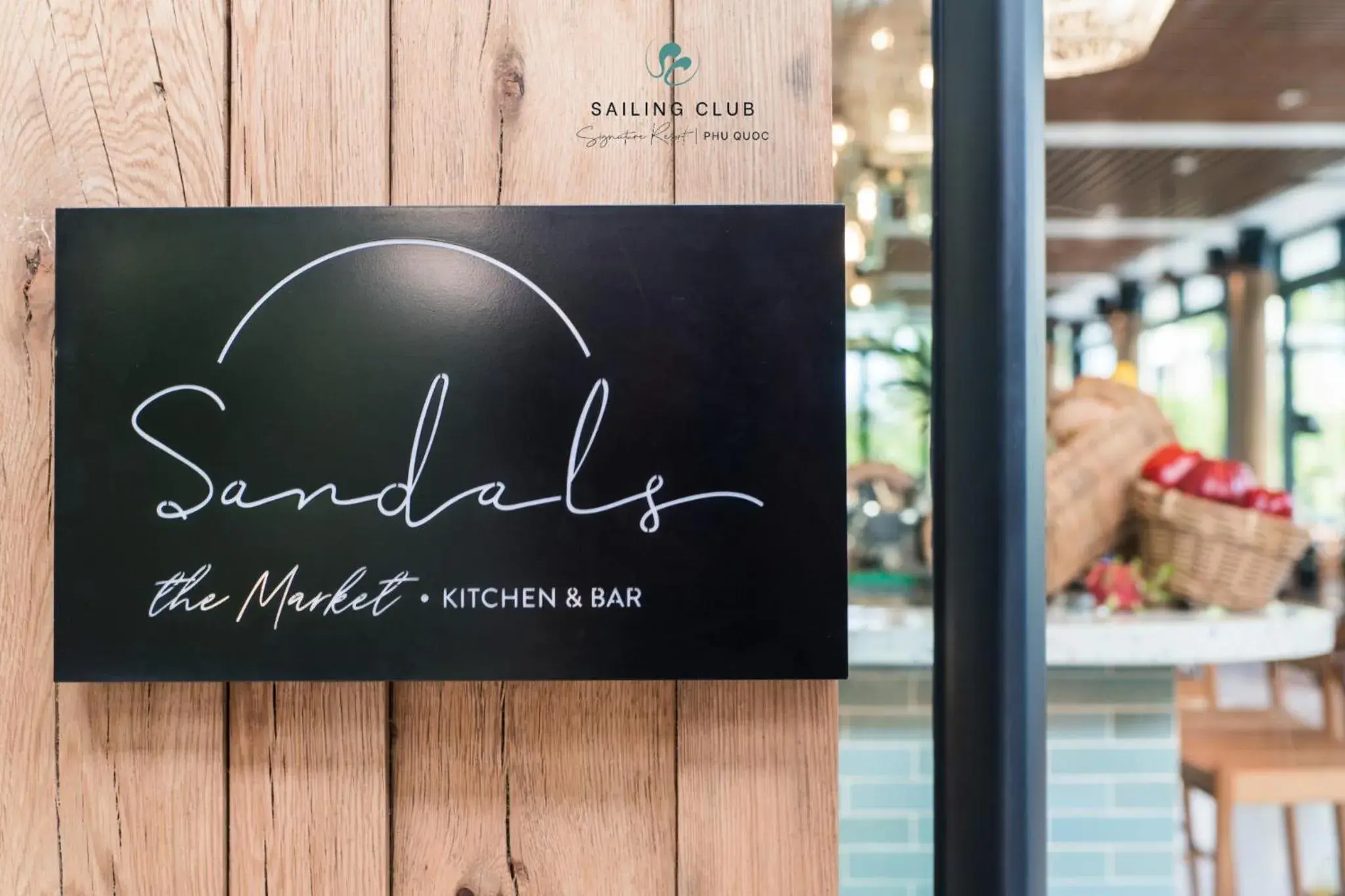 Restaurant/places to eat in Sailing Club Signature Resort Phu Quoc Restaurant/places to eat in Sailing Club Signature Resort Phu Quoc