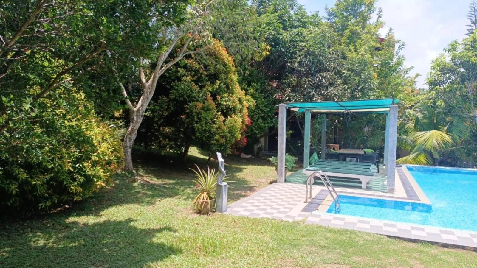 Garden view in Green View Villa