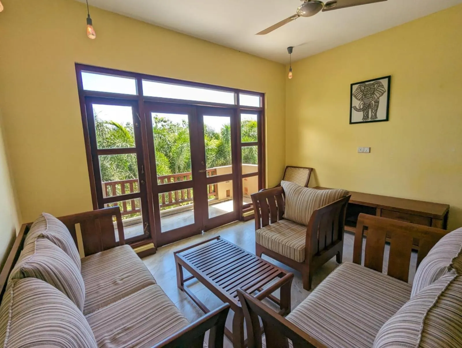 Living room in Green View Villa