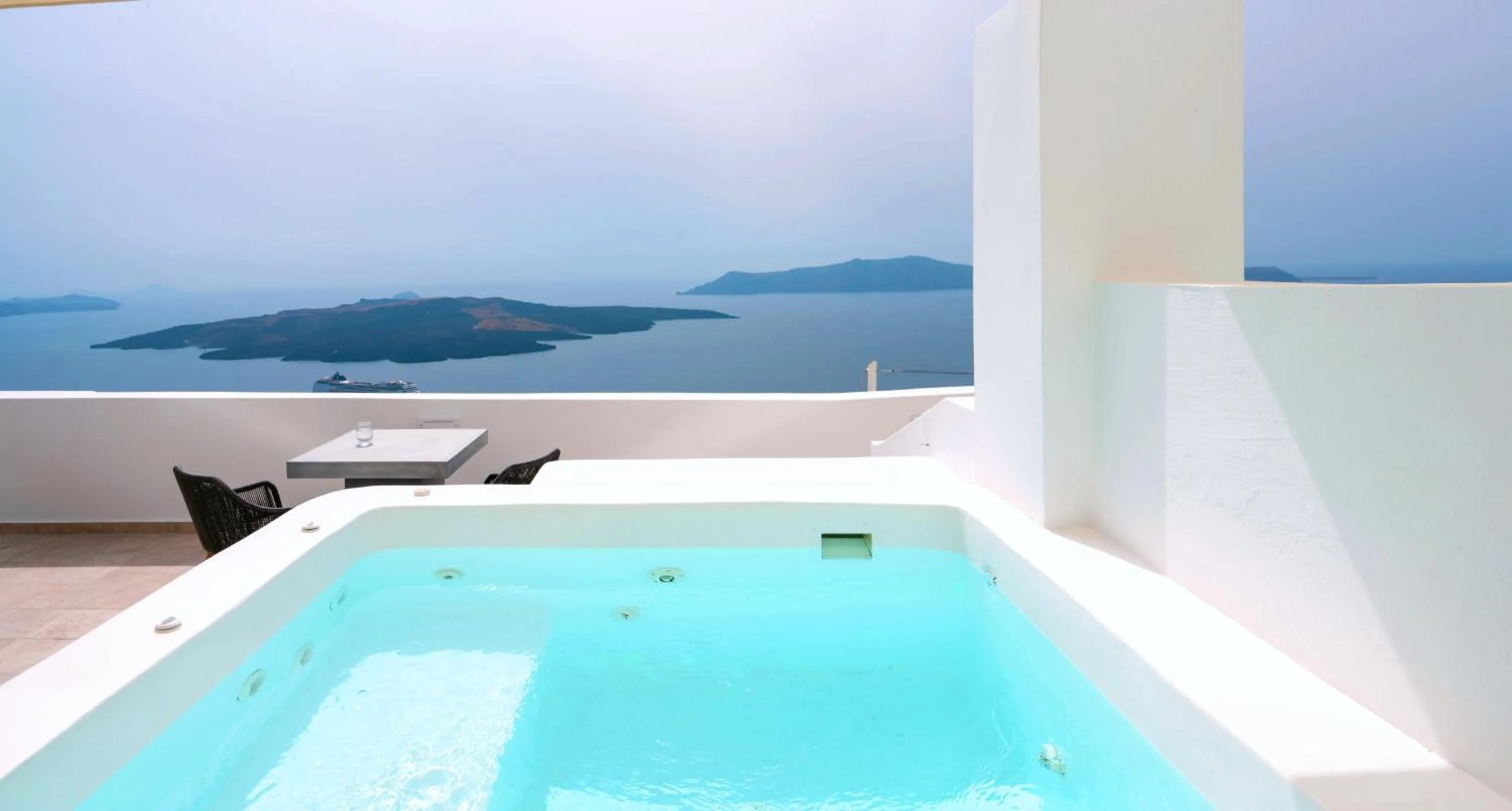 Hot Tub in Asha Luxury Suites