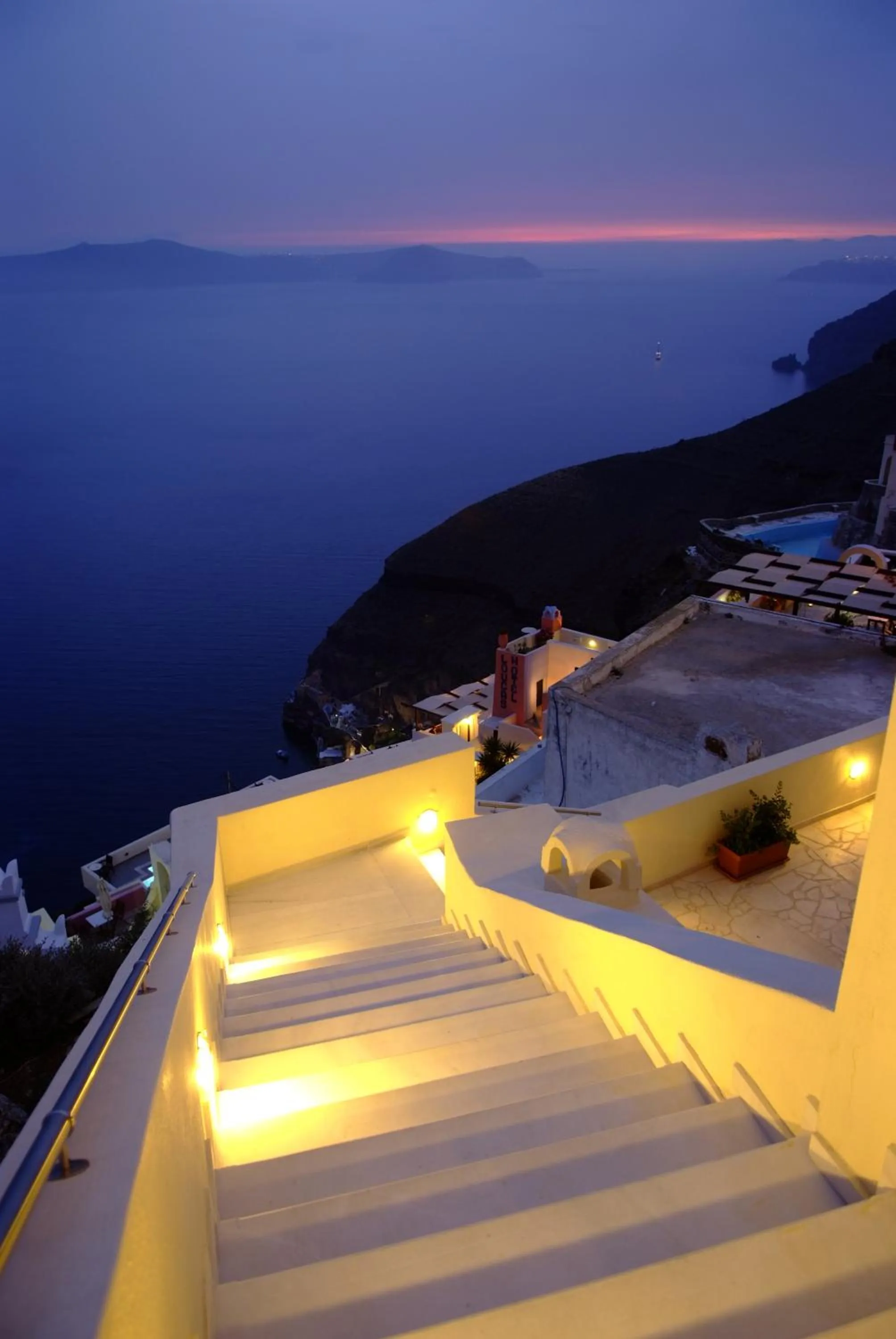 Facade/entrance in Asha Luxury Suites