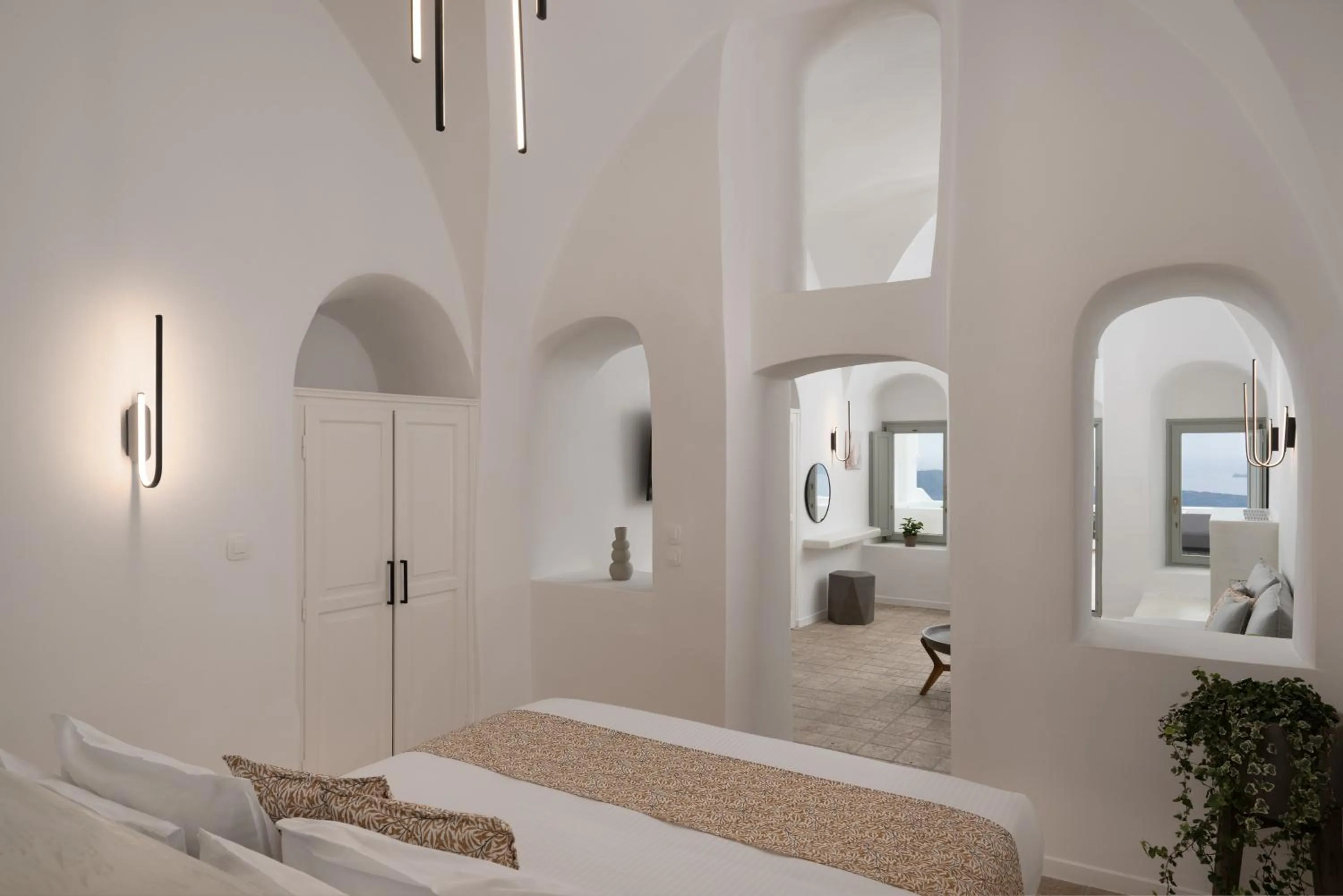 Photo of the whole room, Bed in Asha Luxury Suites