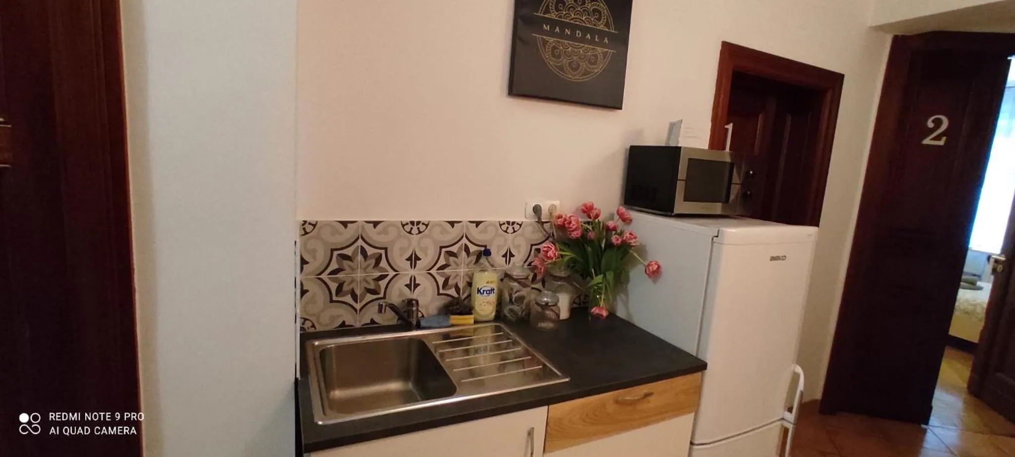 Kitchen or kitchenette in Mandala Hostel