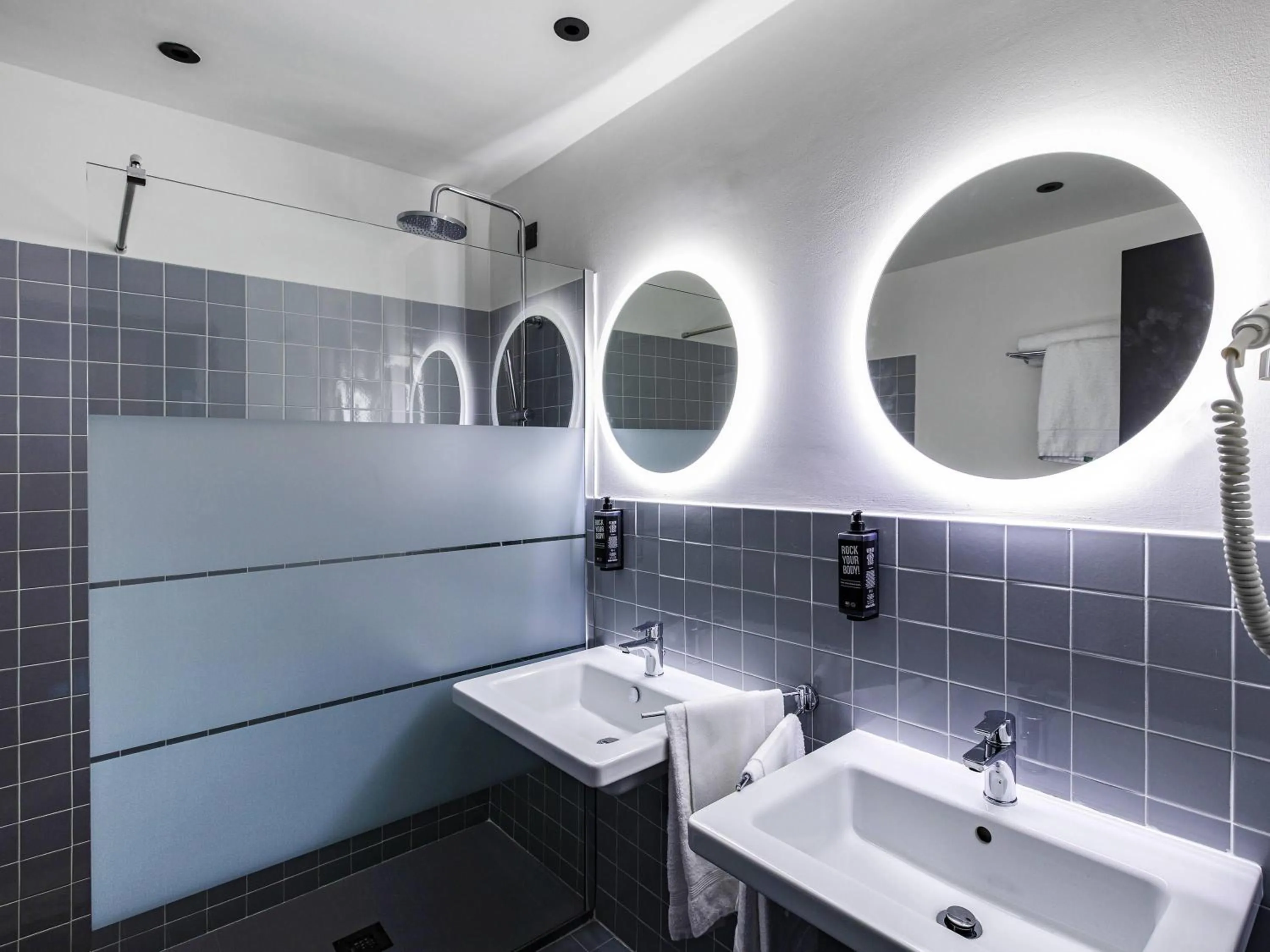 Bedroom in Ibis Styles Roma Aurelia