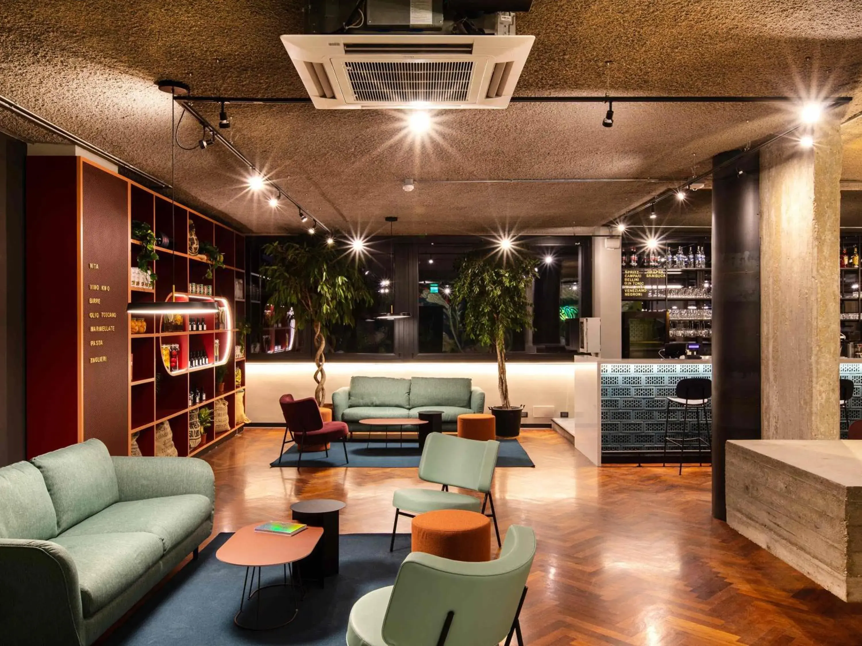 Lounge or bar in Ibis Styles Roma Aurelia Lounge or bar in Ibis Styles Roma Aurelia