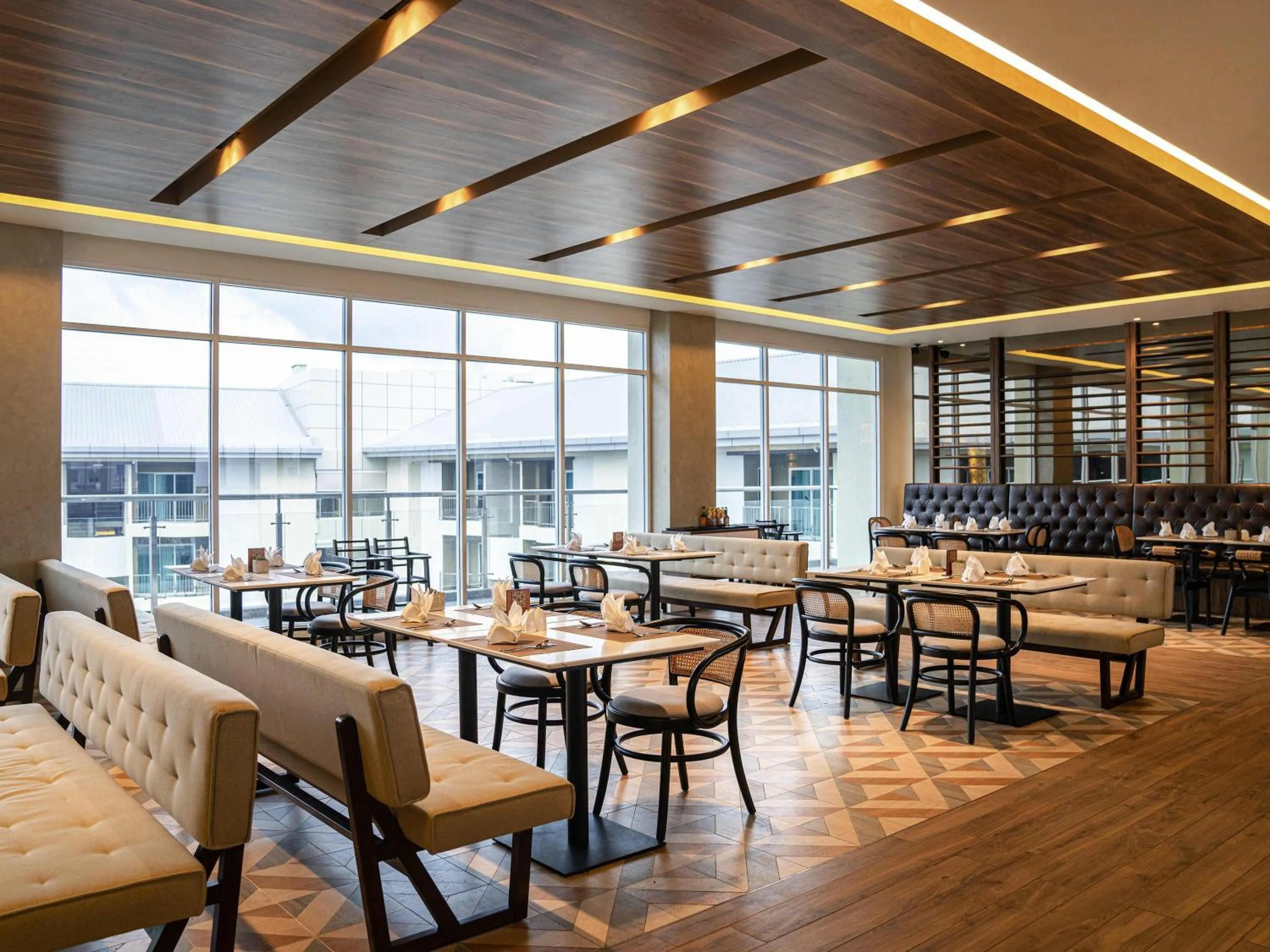 Restaurant/places to eat in Mercure Langkawi Pantai Cenang