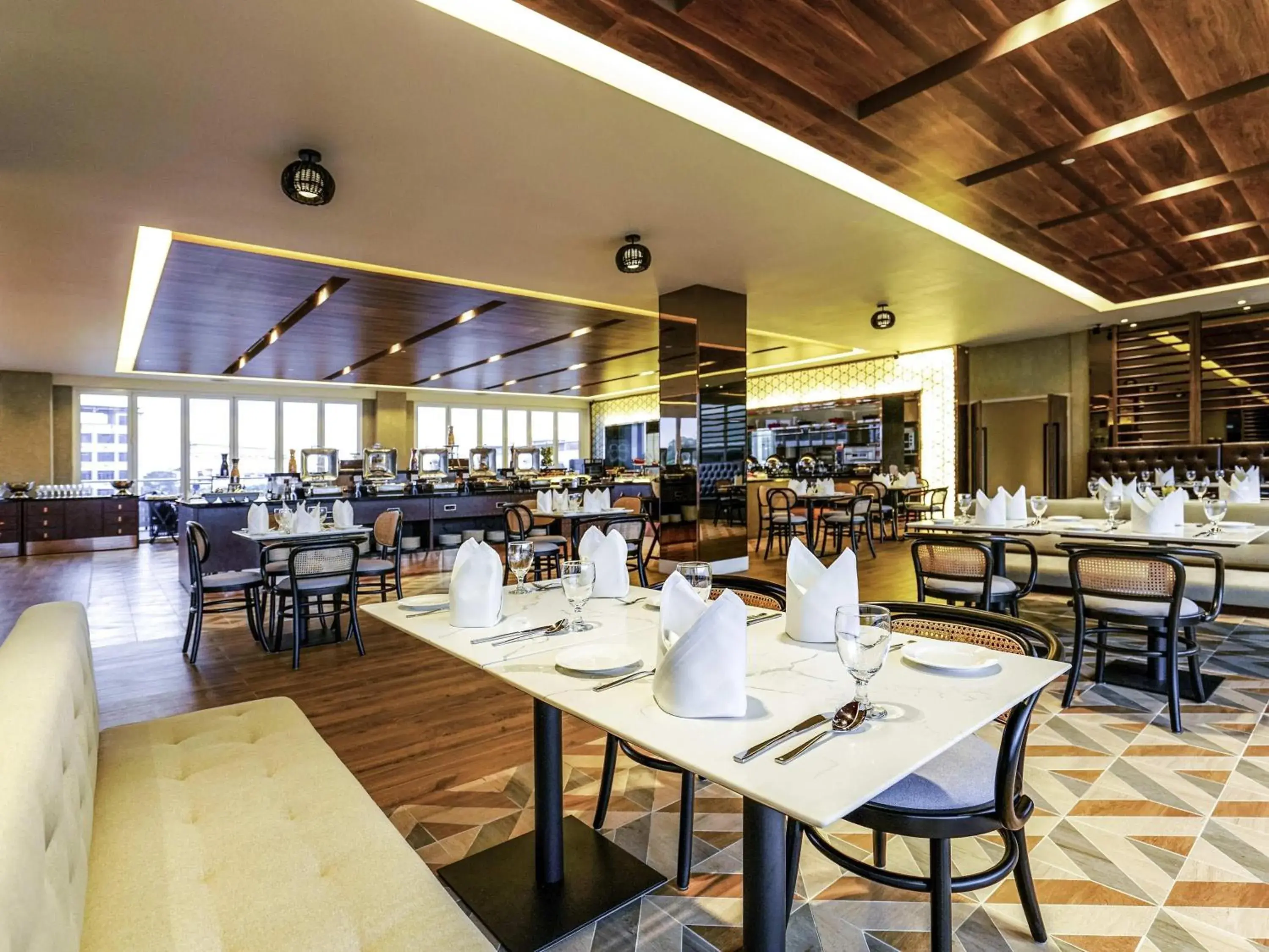 Restaurant/places to eat in Mercure Langkawi Pantai Cenang Restaurant/places to eat in Mercure Langkawi Pantai Cenang