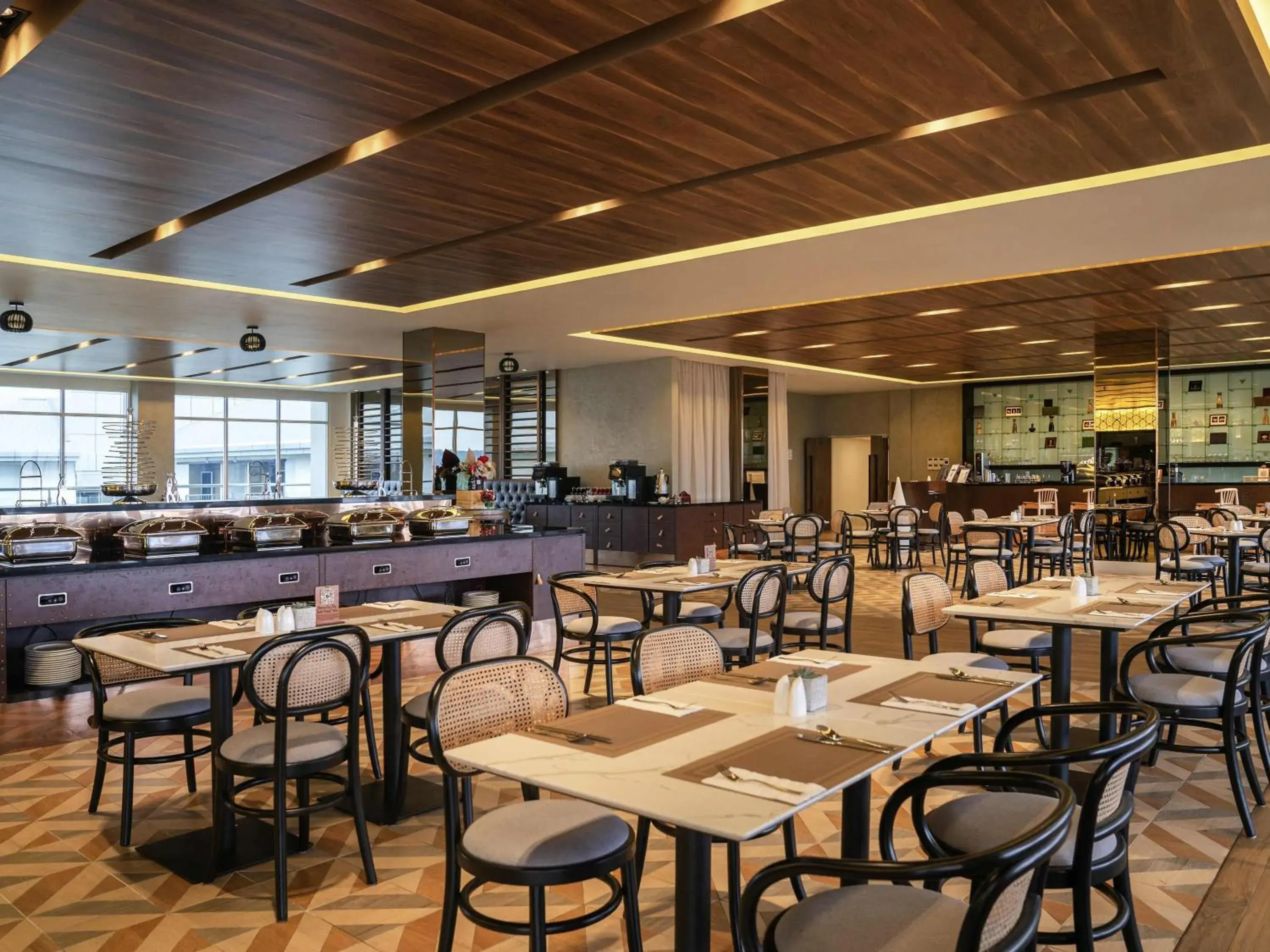 Restaurant/places to eat in Mercure Langkawi Pantai Cenang Restaurant/places to eat in Mercure Langkawi Pantai Cenang