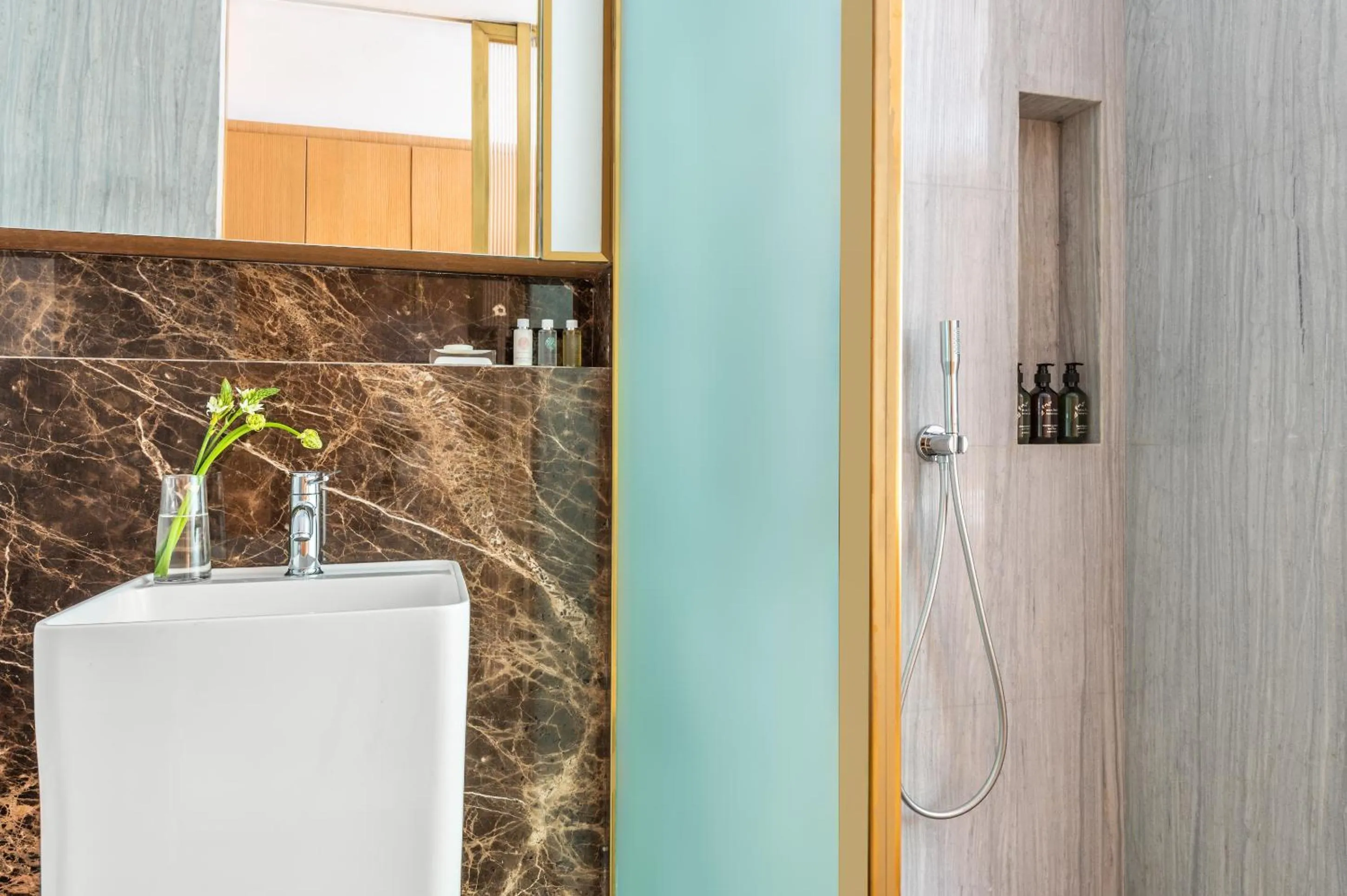 Shower in Voco Dubai Monaco, The Heart of Europe by IHG-Adult only
