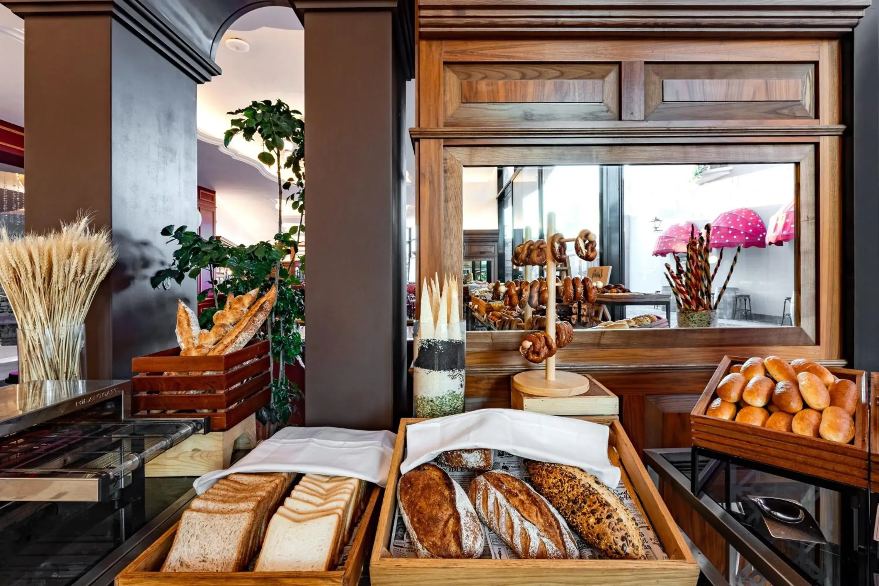 Restaurant/places to eat in Voco Dubai Monaco, The Heart of Europe by IHG-Adult only Restaurant/places to eat in Voco Dubai Monaco, The Heart of Europe by IHG-Adult only