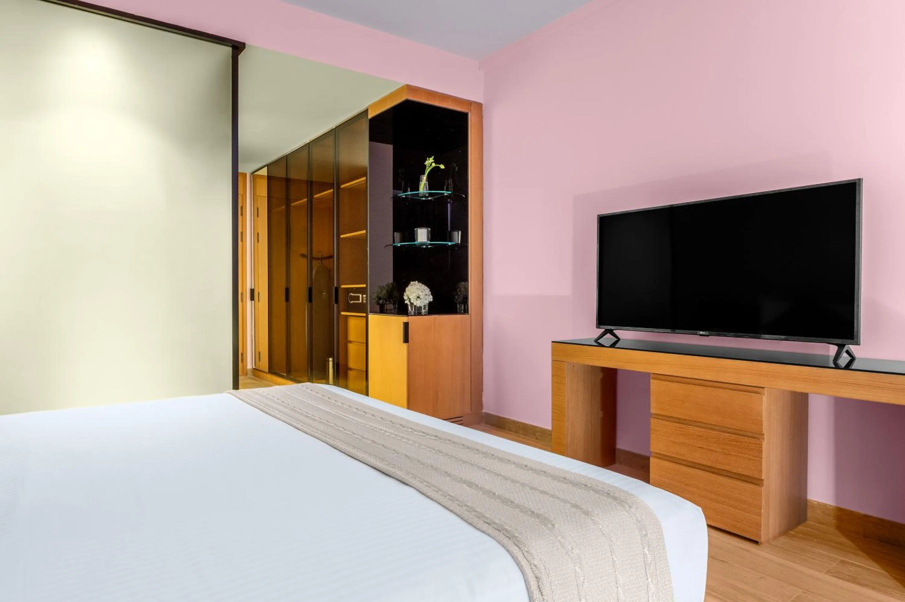 Bed in Voco Dubai Monaco, The Heart of Europe by IHG-Adult only