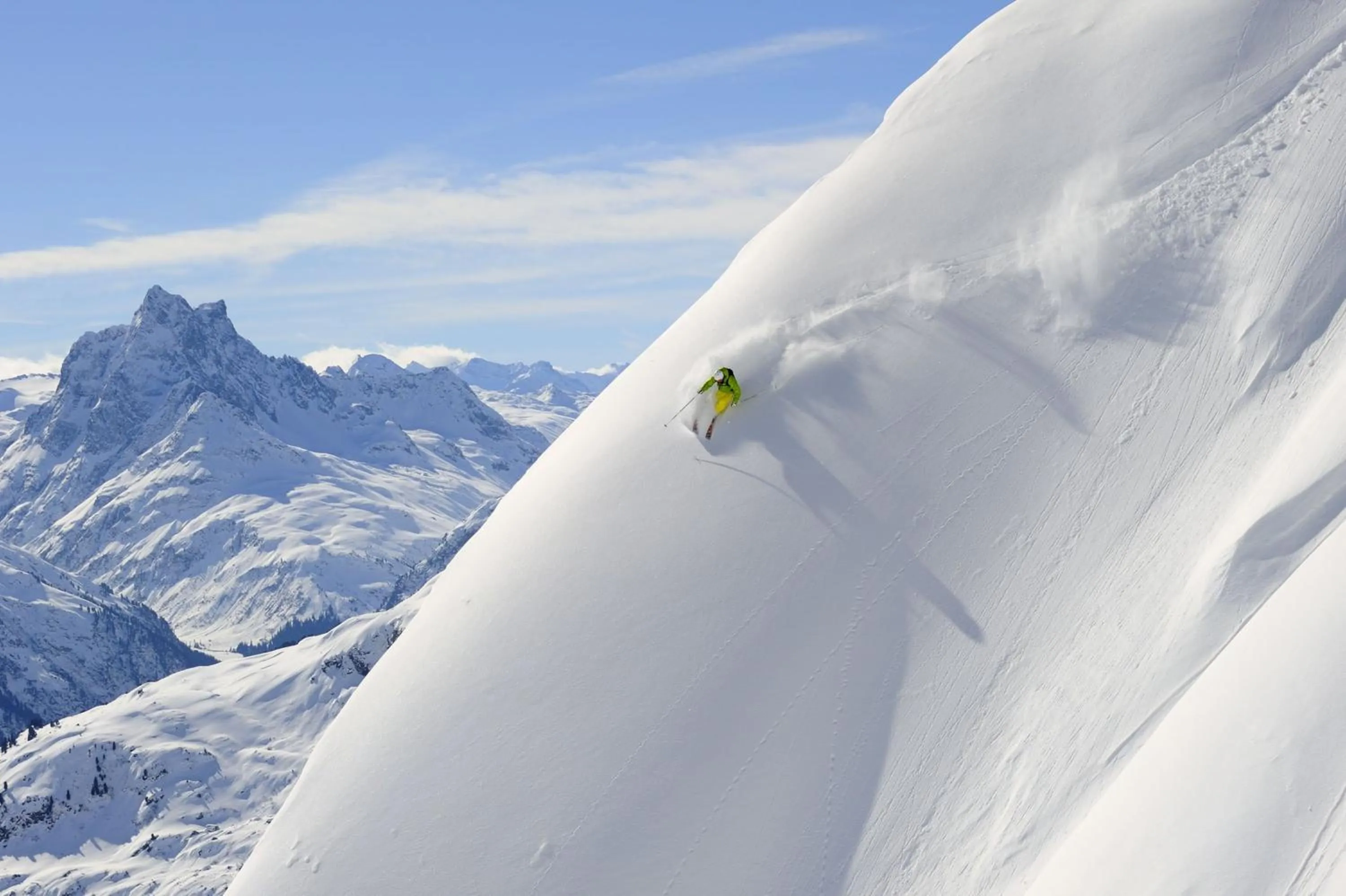 Skiing in Hotel Arlmont 4 Stern Superior