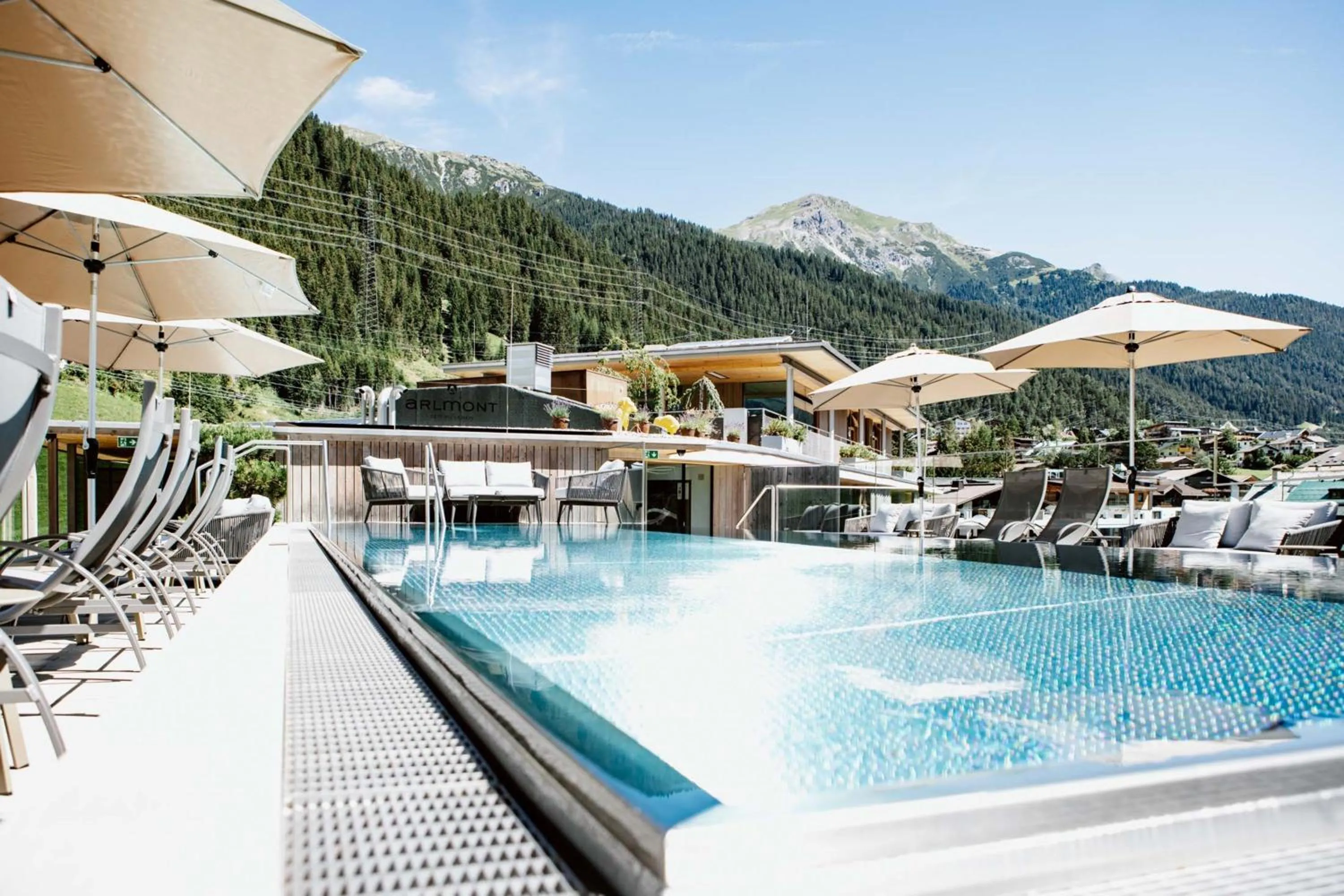 Spa and wellness centre/facilities in Hotel Arlmont 4 Stern Superior