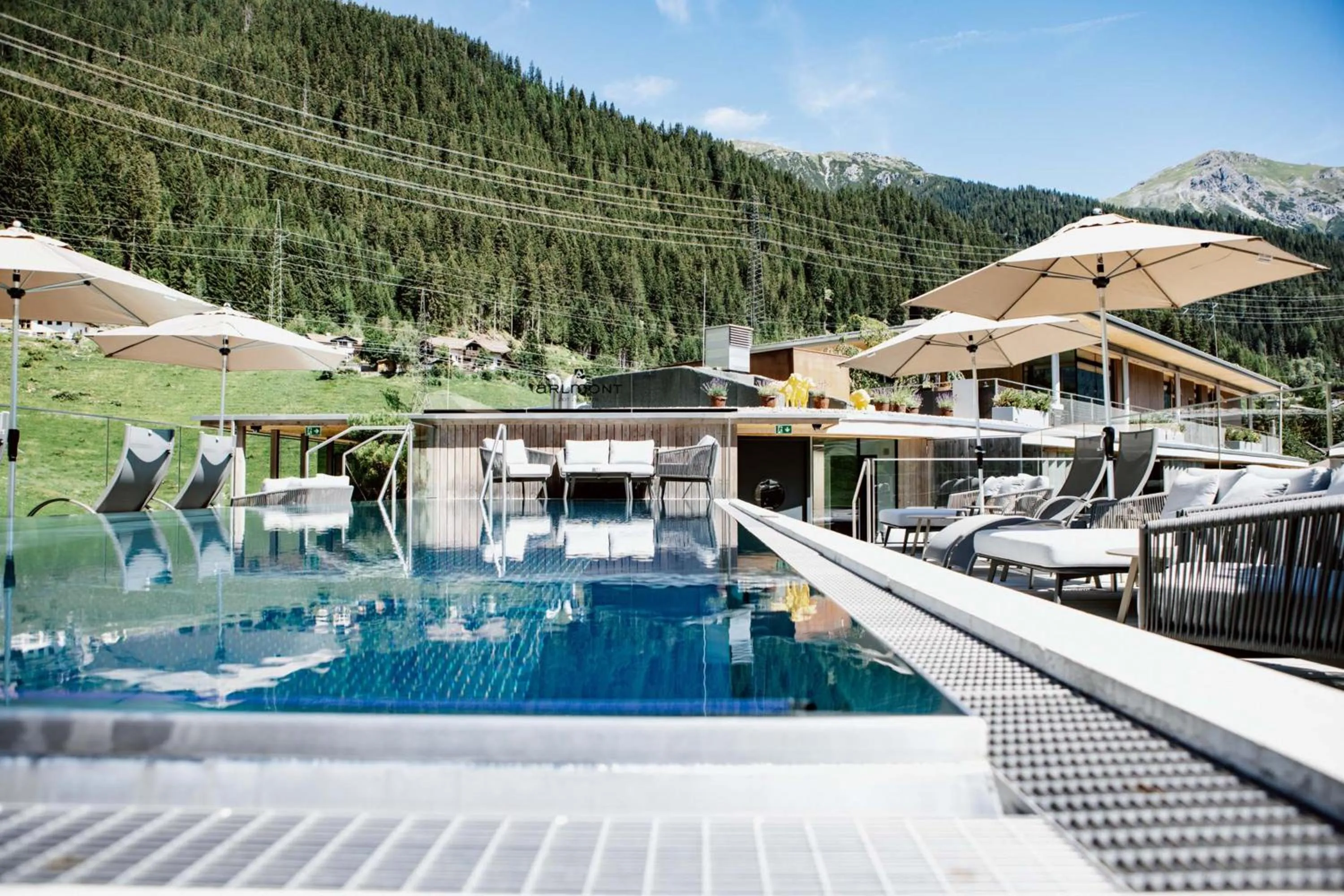 Spa and wellness centre/facilities in Hotel Arlmont 4 Stern Superior