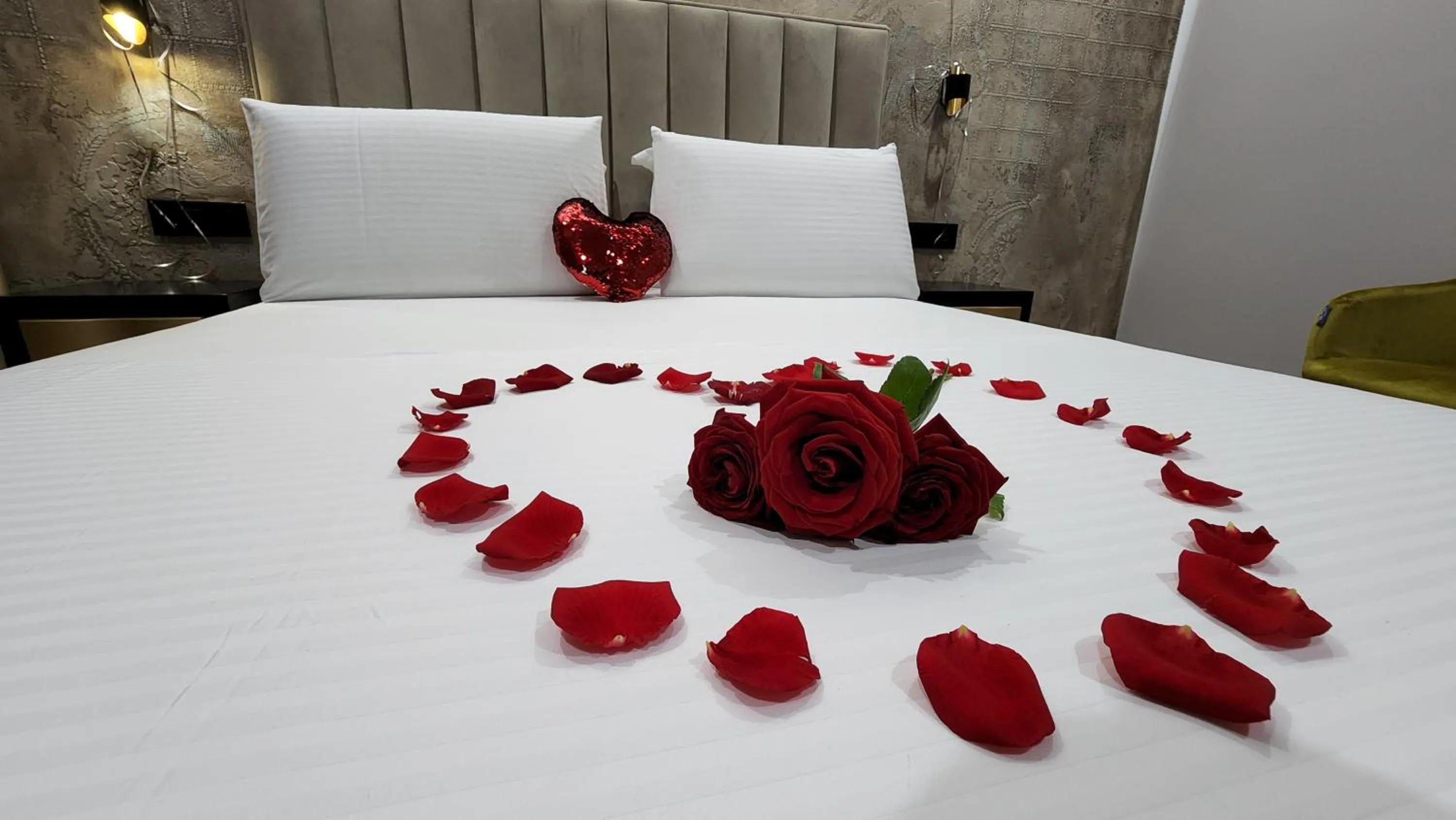 Decorative detail in Imperator Hotel