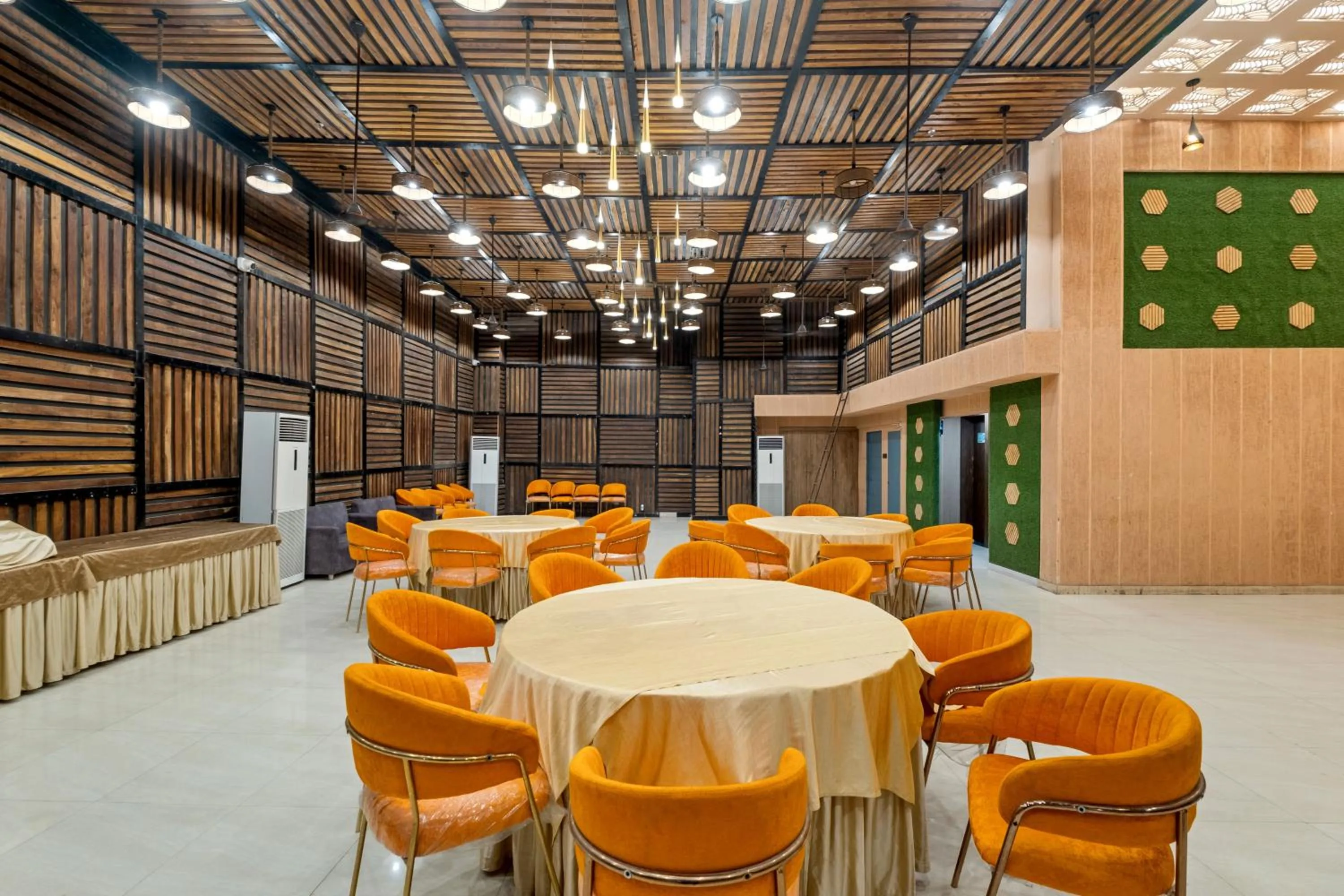 Banquet/Function facilities in PRIME LAND