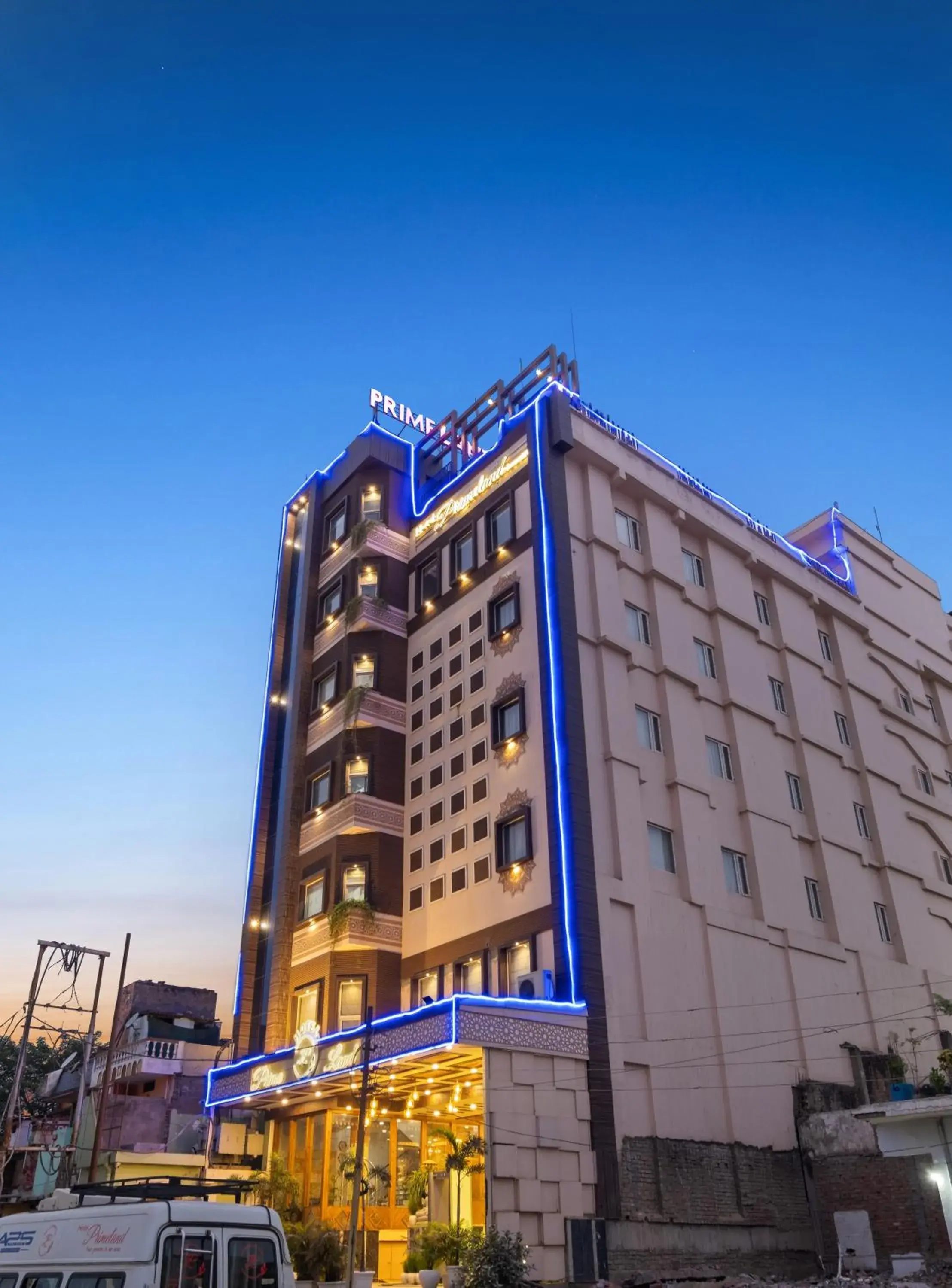 Property building in PRIME LAND Property building in PRIME LAND