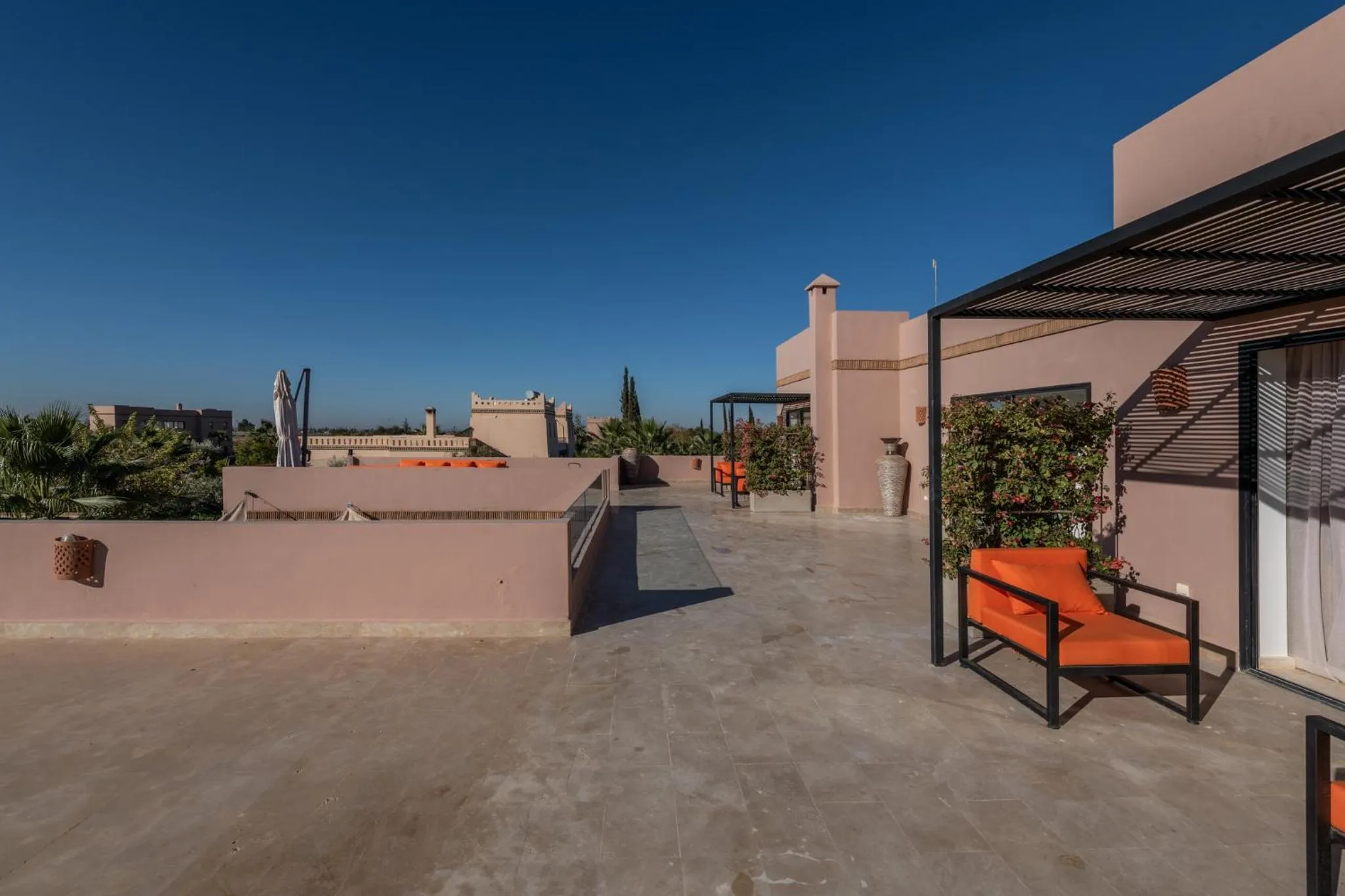 Patio in Les Iris - Peaceful villa with heated private pool & hammam